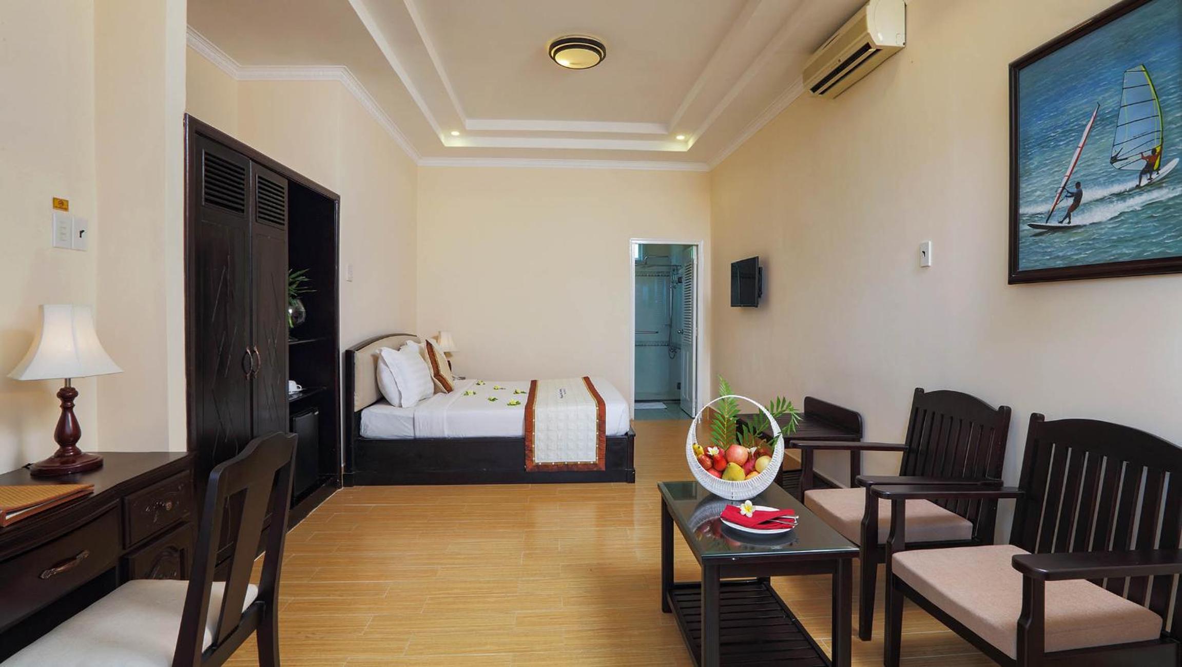 Villa with Sea View - Photo 2