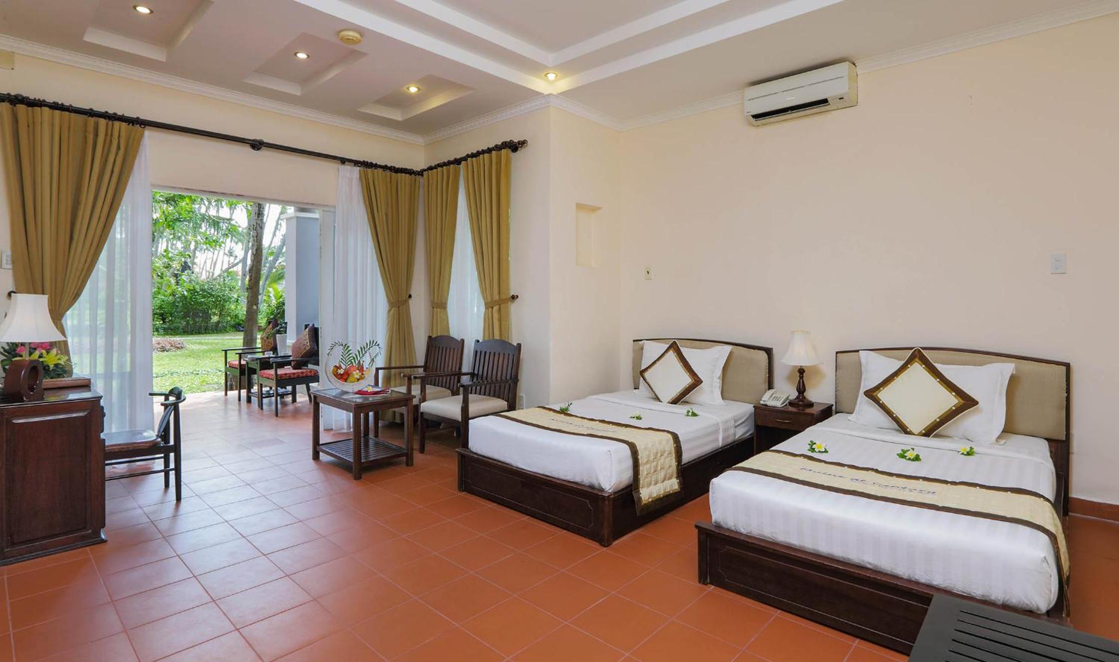Villa with Garden View - Photo 1