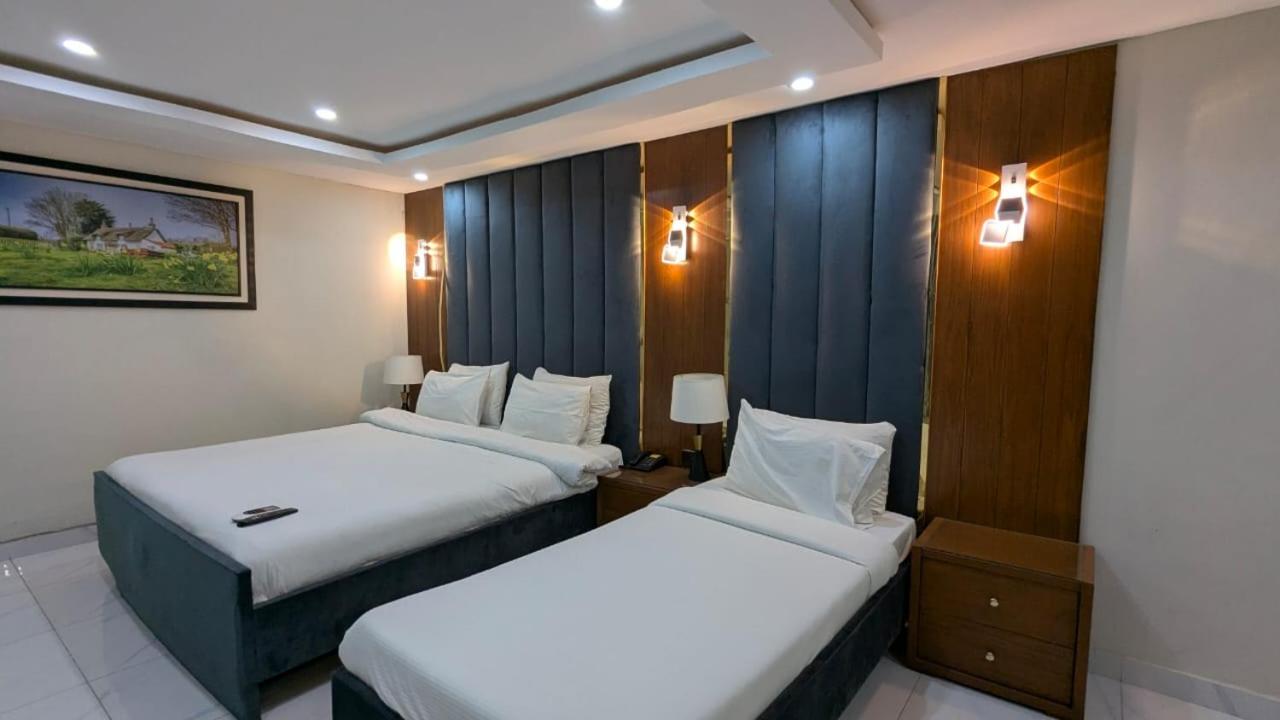 Economy Twin Room photo 1