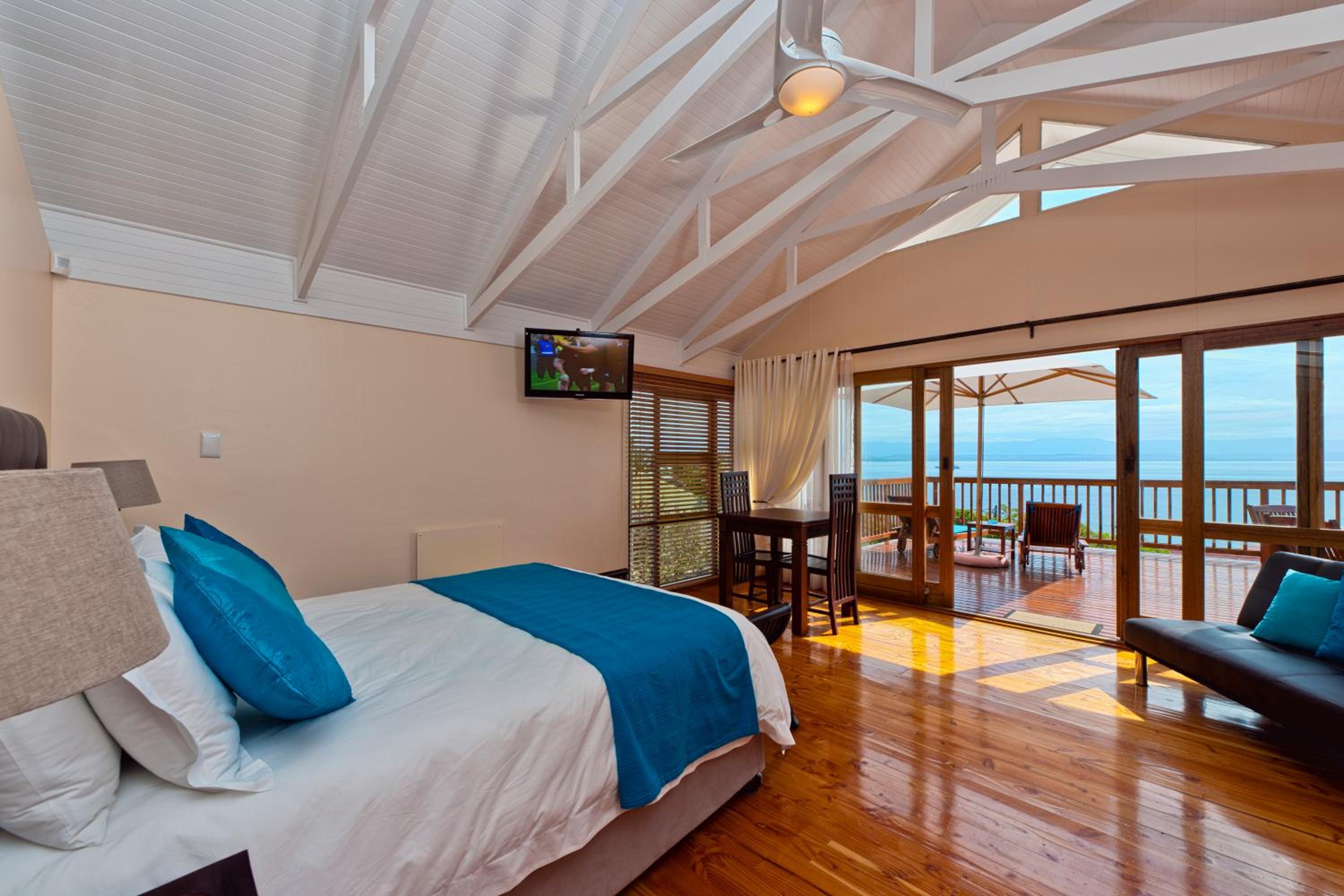 Honeymoon Suite photo 1