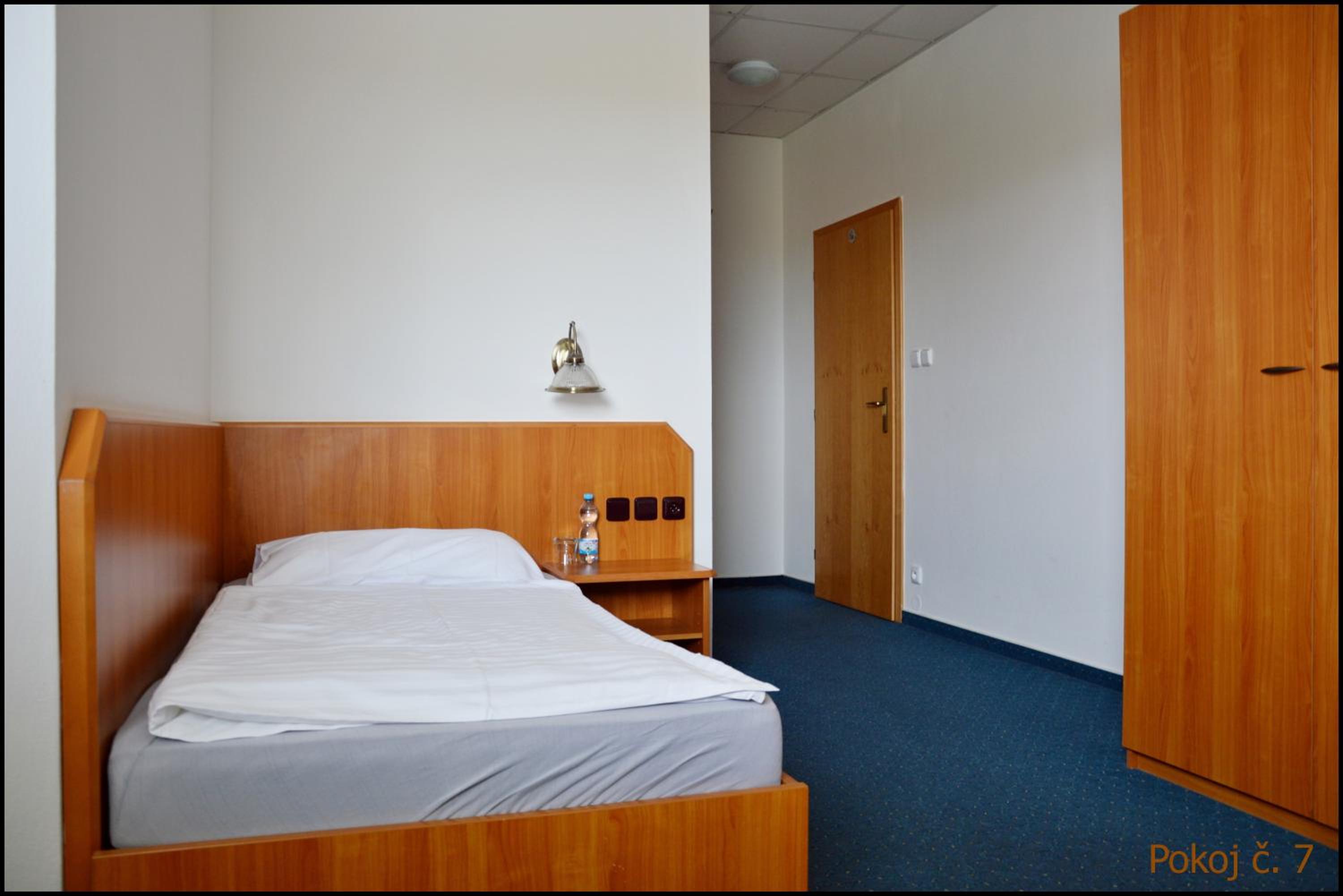 Standard Single Room with Shower photo 1