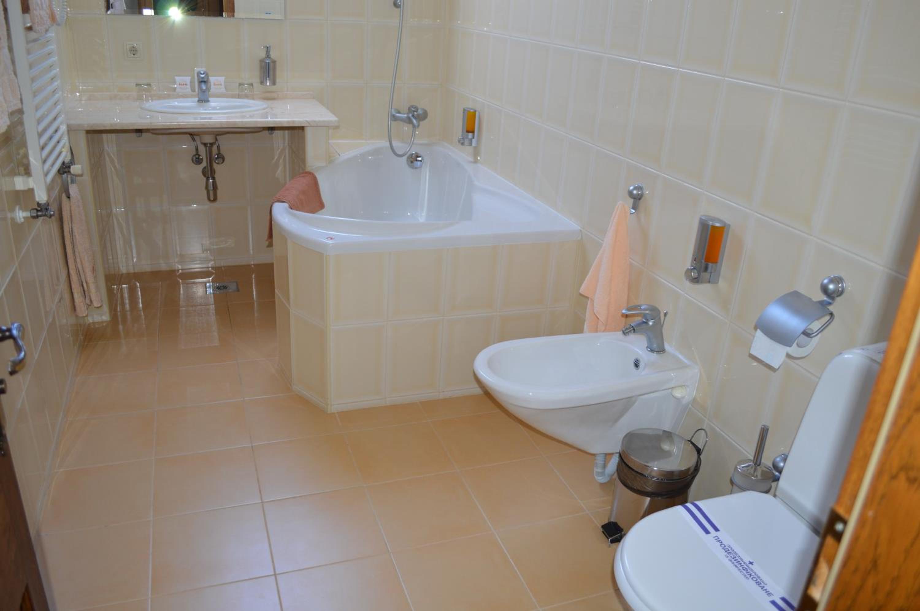 Standard Double Suite photo 2