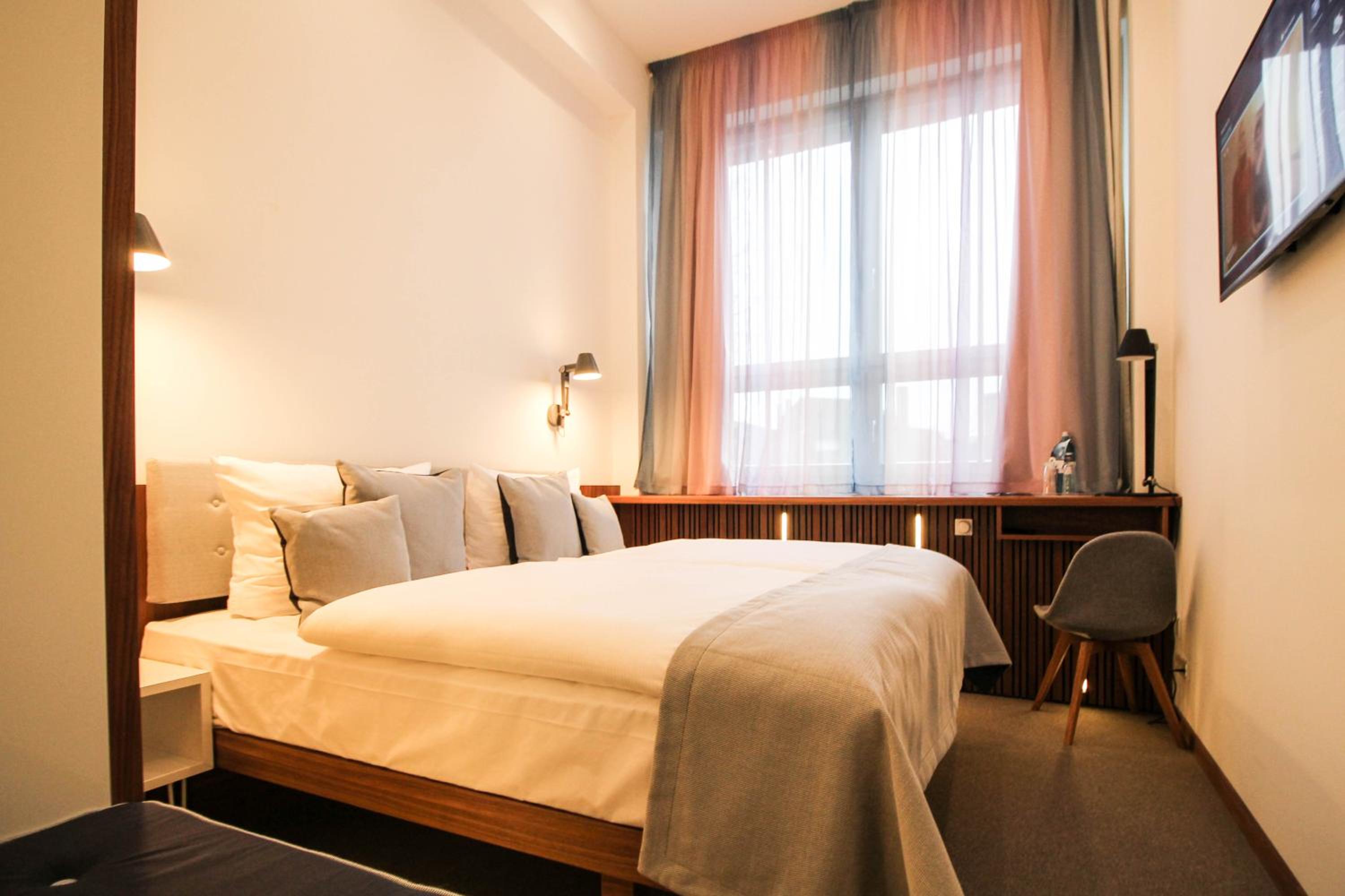 Deluxe Single Room photo 3