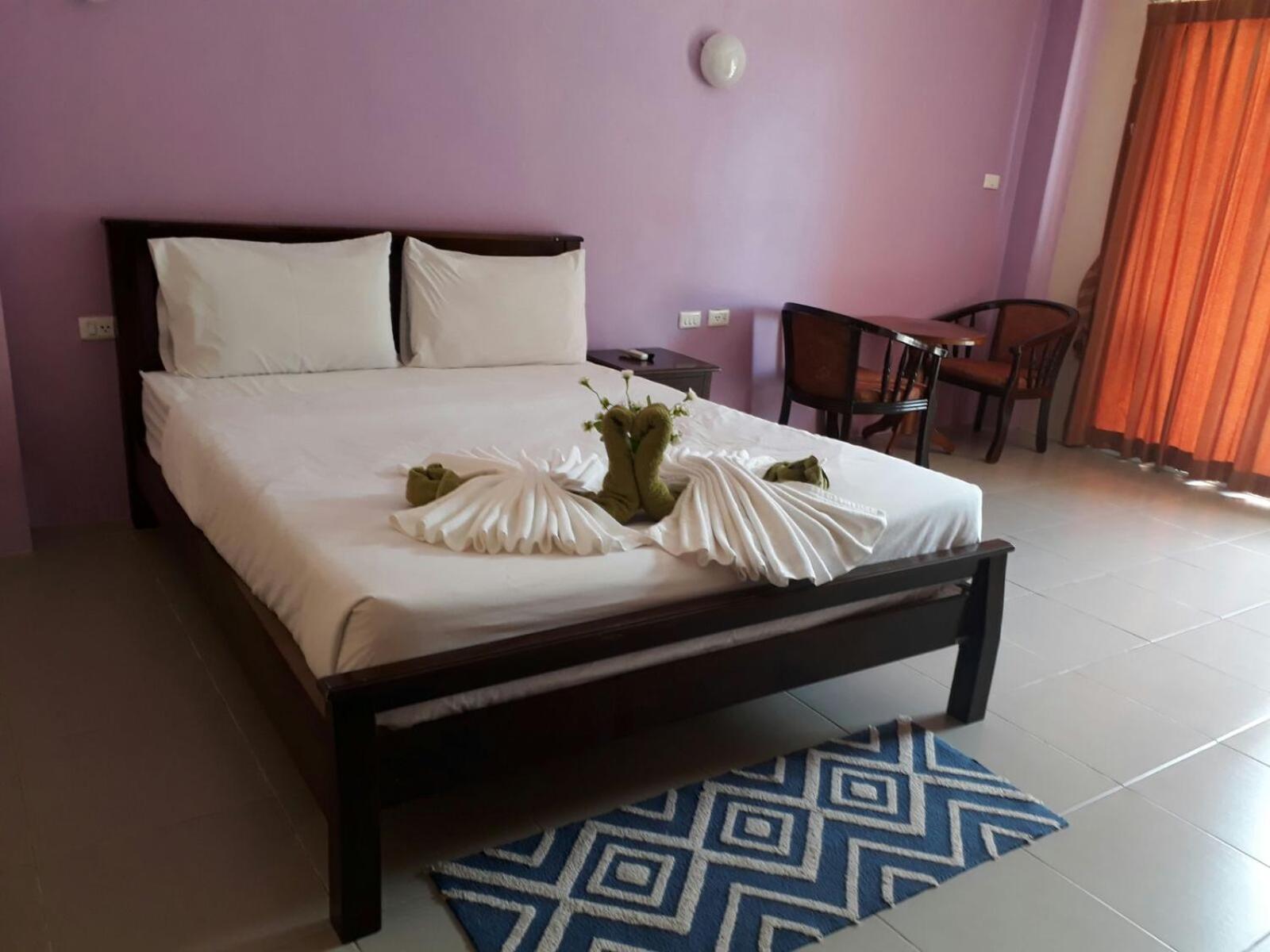 Standard Double Room - Photo 6