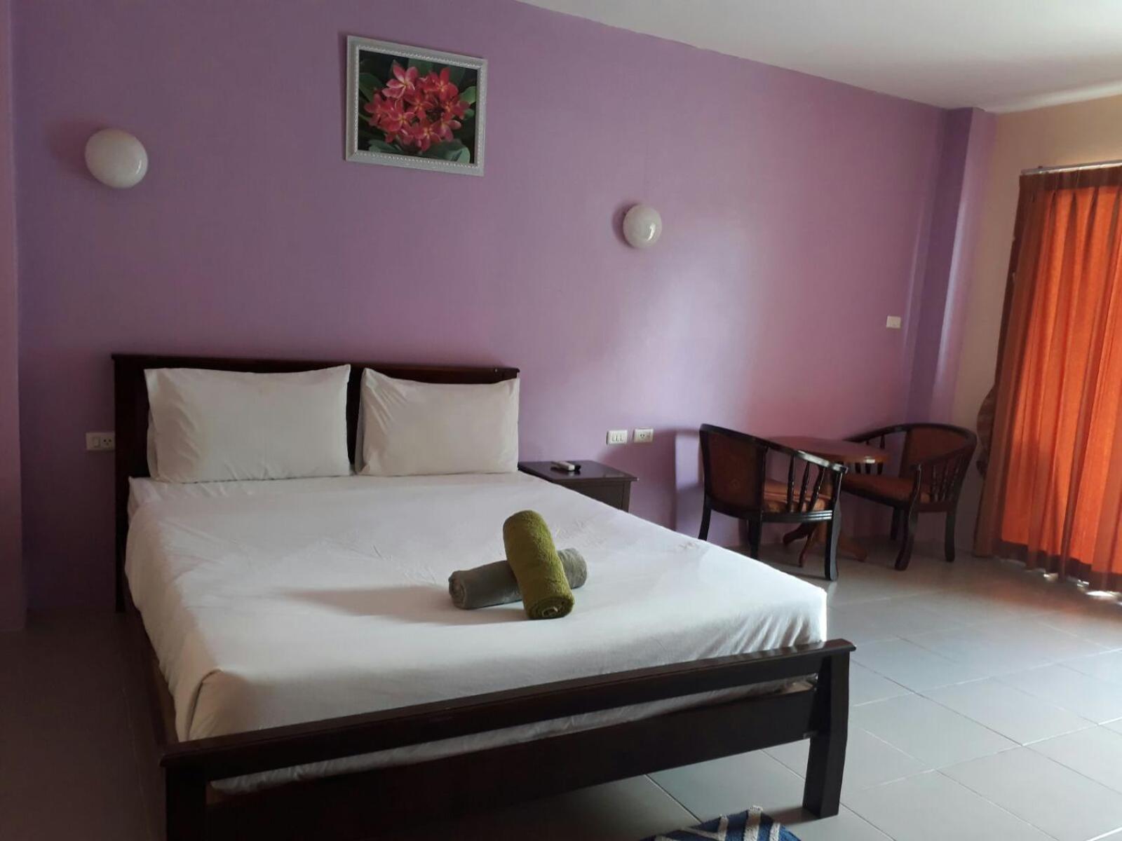 Standard Double Room - Photo 10
