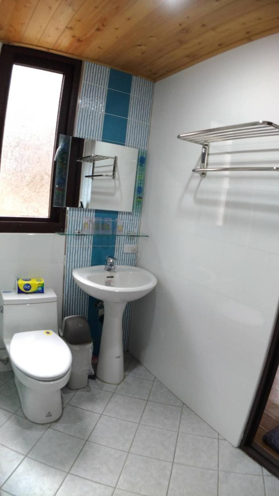 Quadruple Room with Mountain View photo 2
