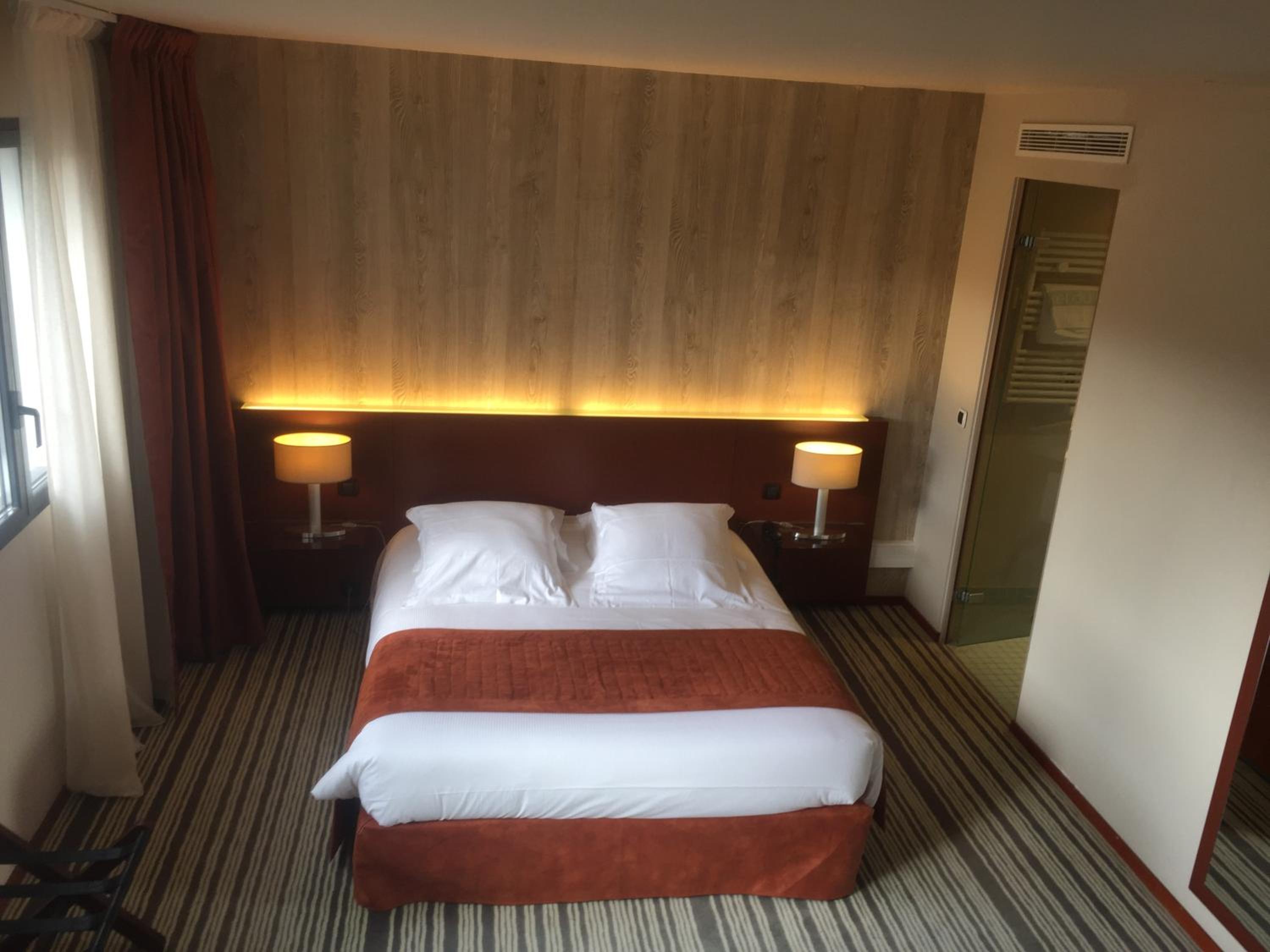 Double Room - South Side - Photo 2