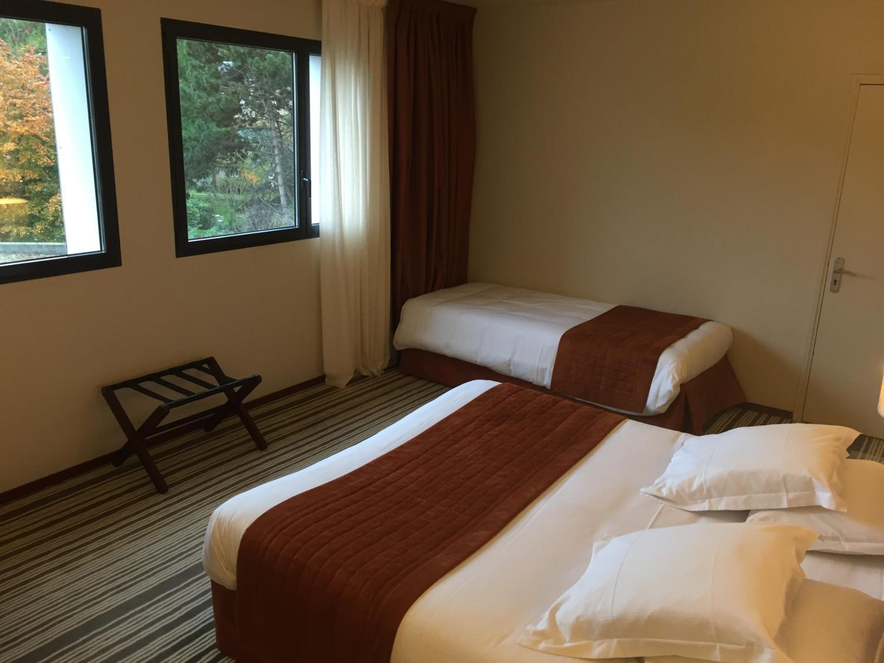 Triple Room - South Side - Photo 2