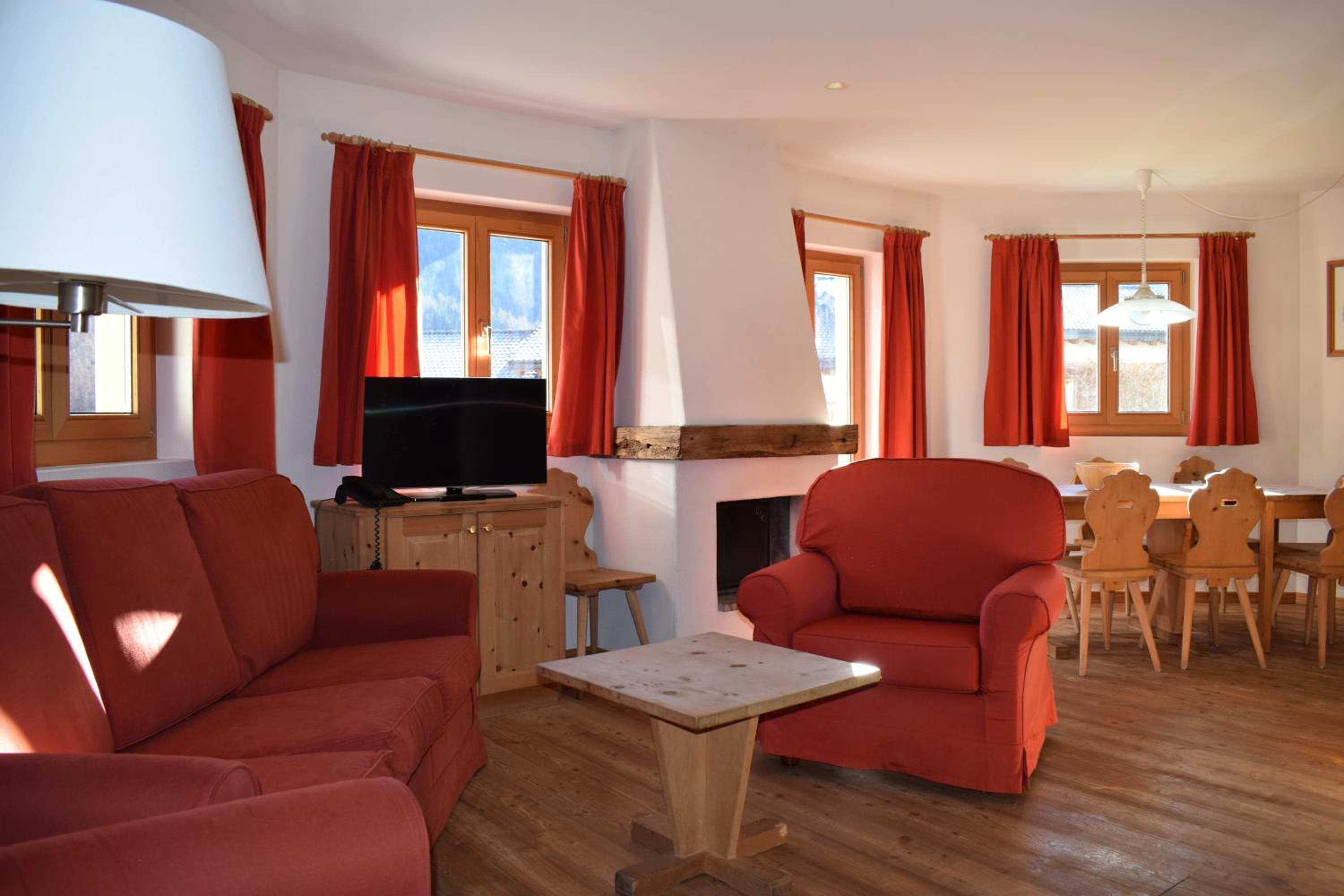 Apartment - Split Level photo 2