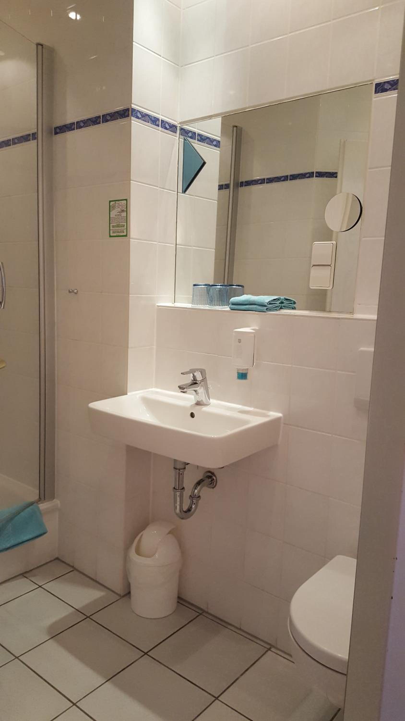 Double Room - Photo 2