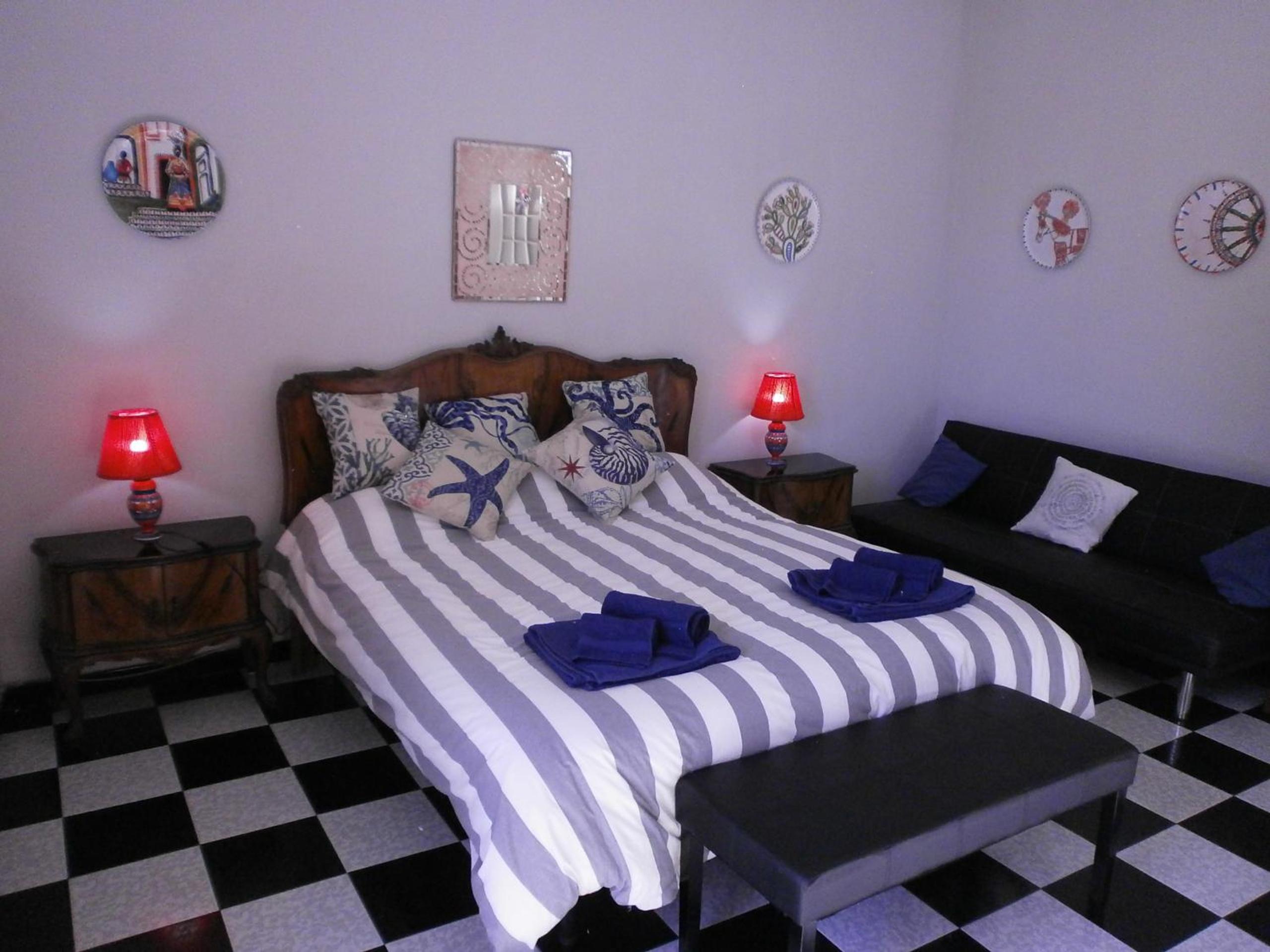 Double Room with Balcony (3 Adults) - Photo 10