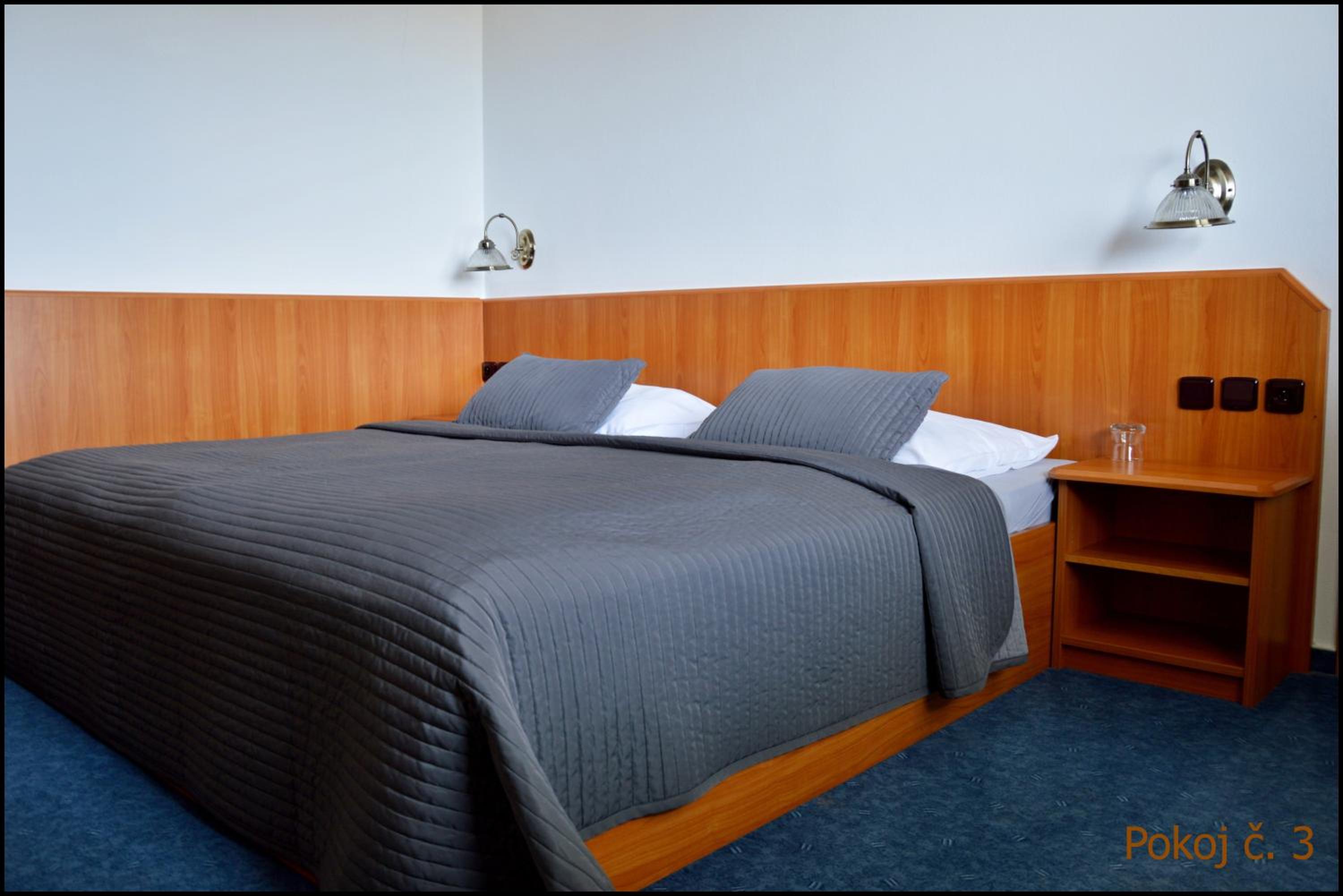 Double or Twin Room with Balcony photo 3