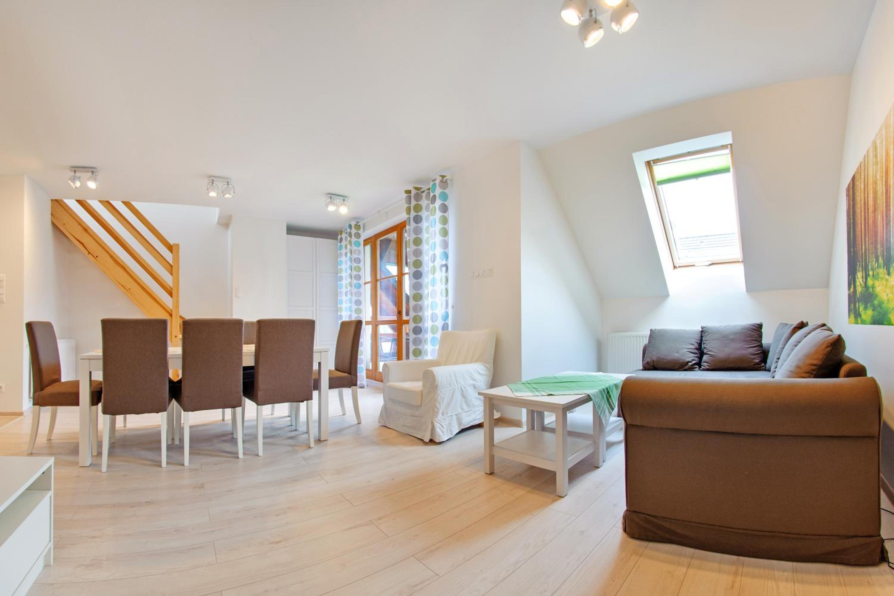 Three-Bedroom Apartment photo 1