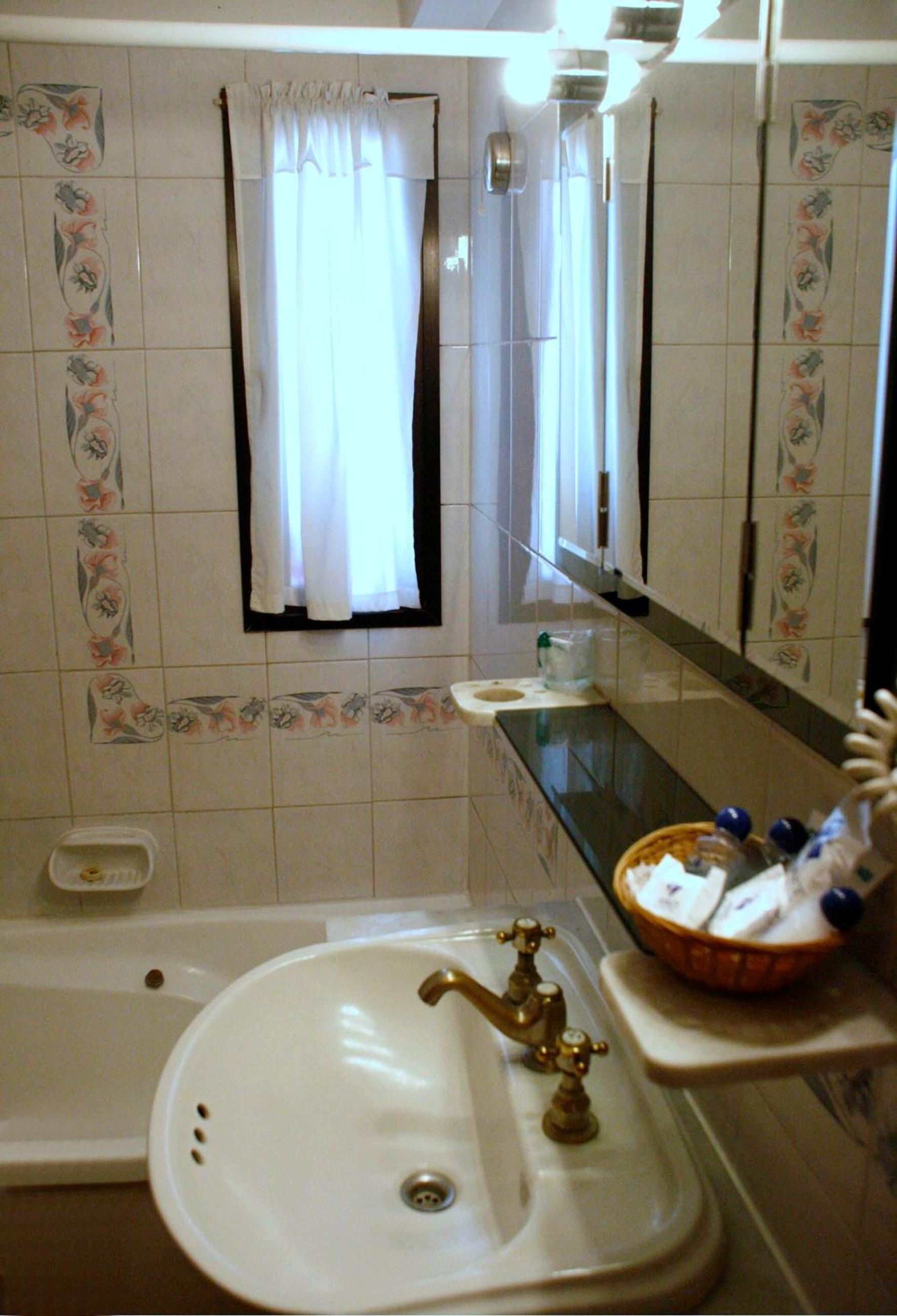 Standard Apartment photo 2