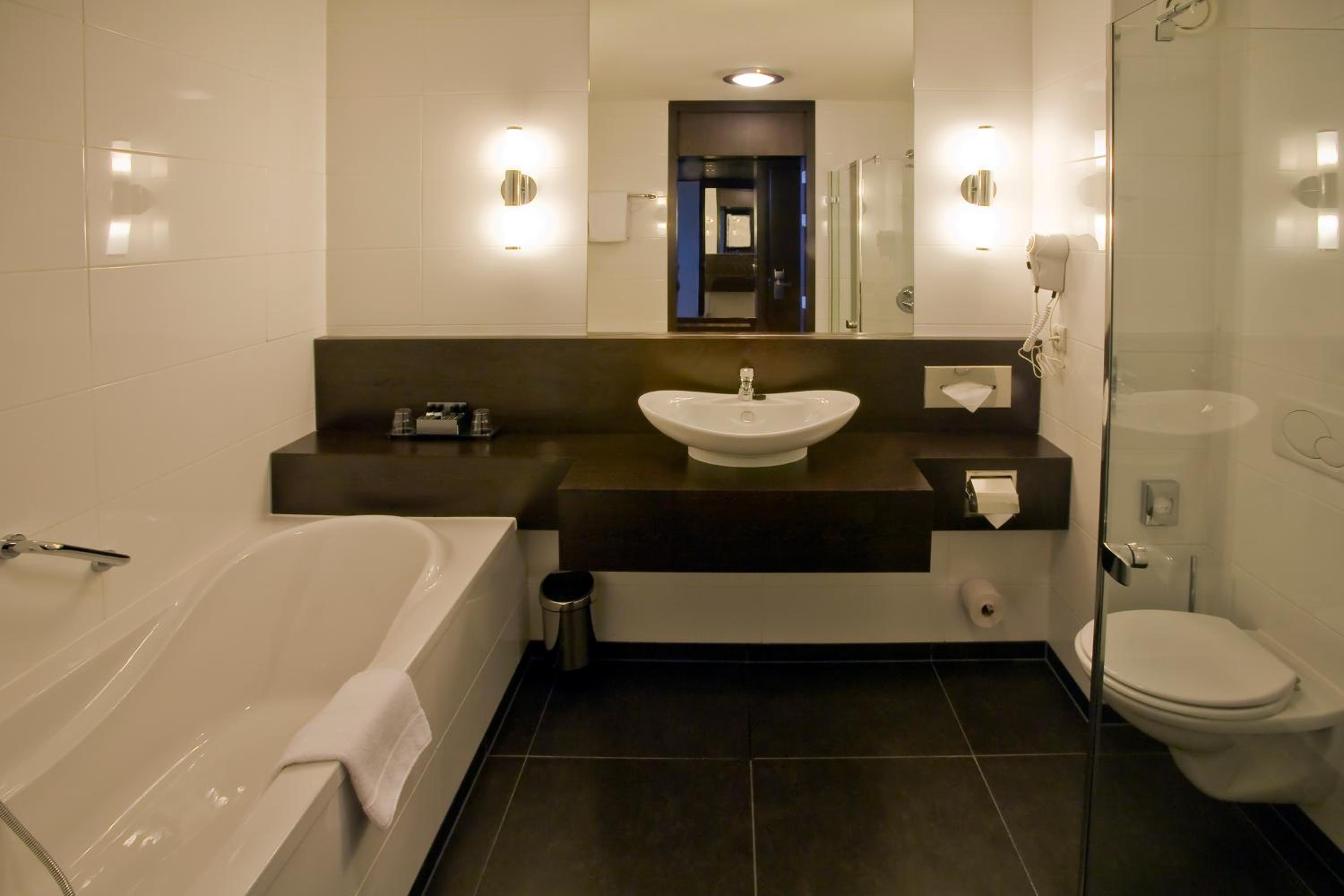 Comfort Room - Photo 6