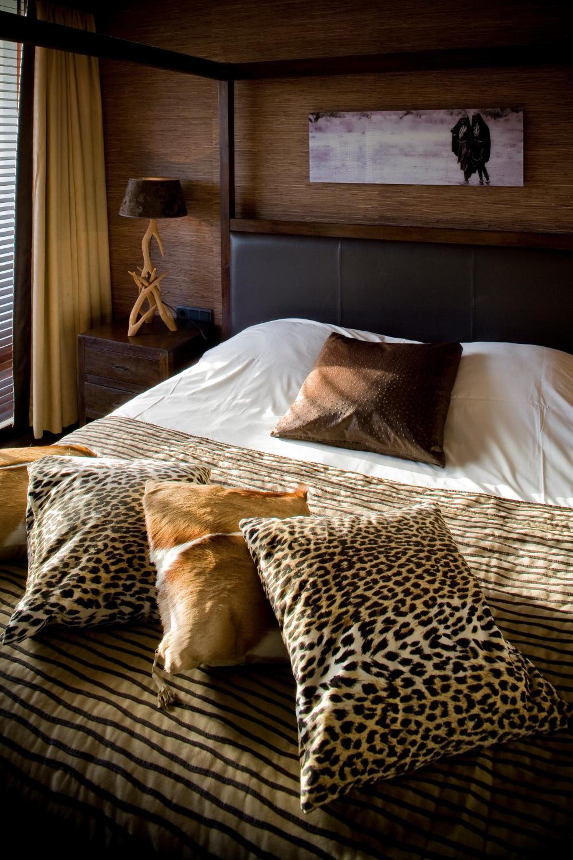 South Suite - Photo 4