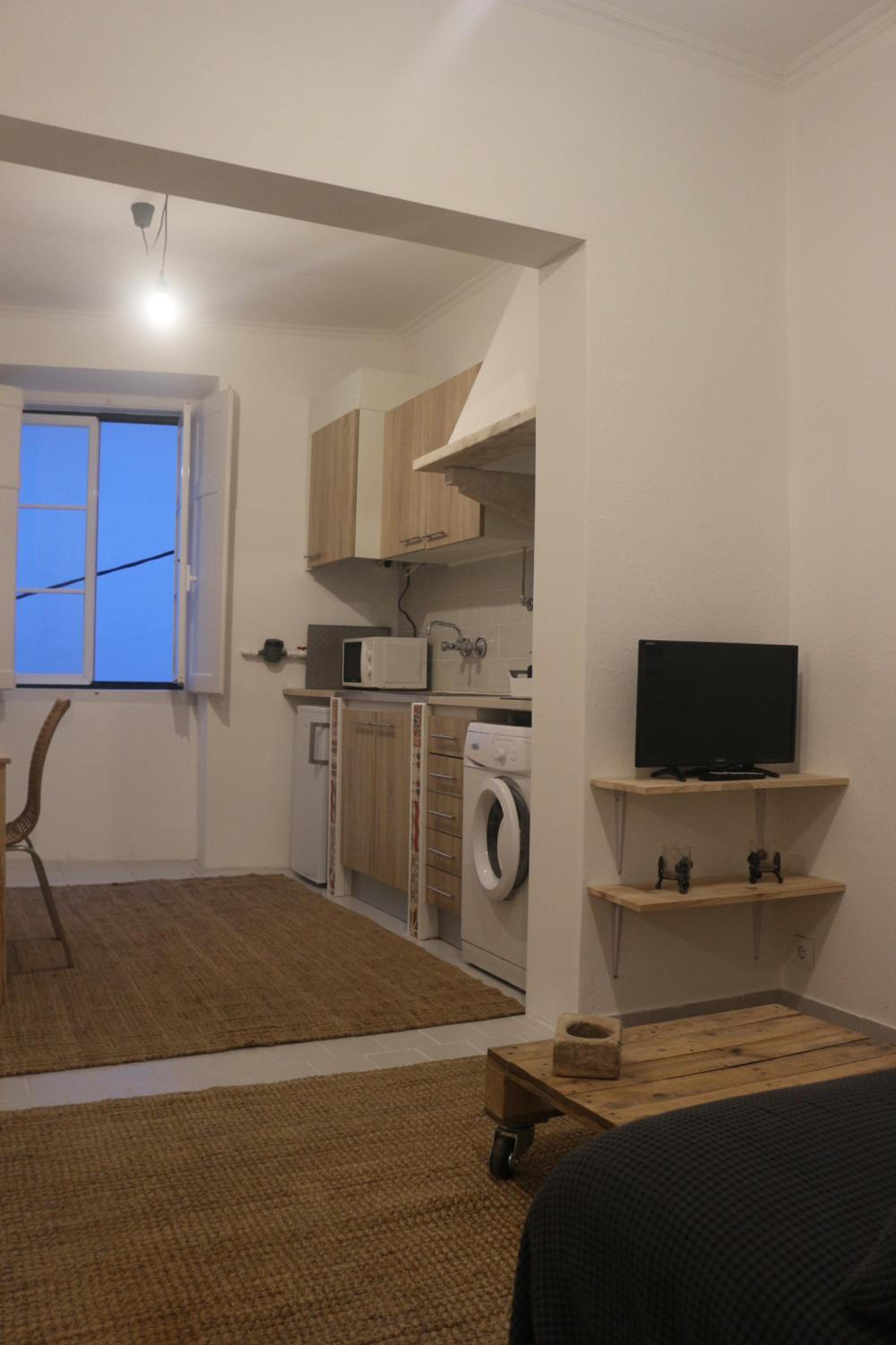 One-Bedroom Apartment photo 3