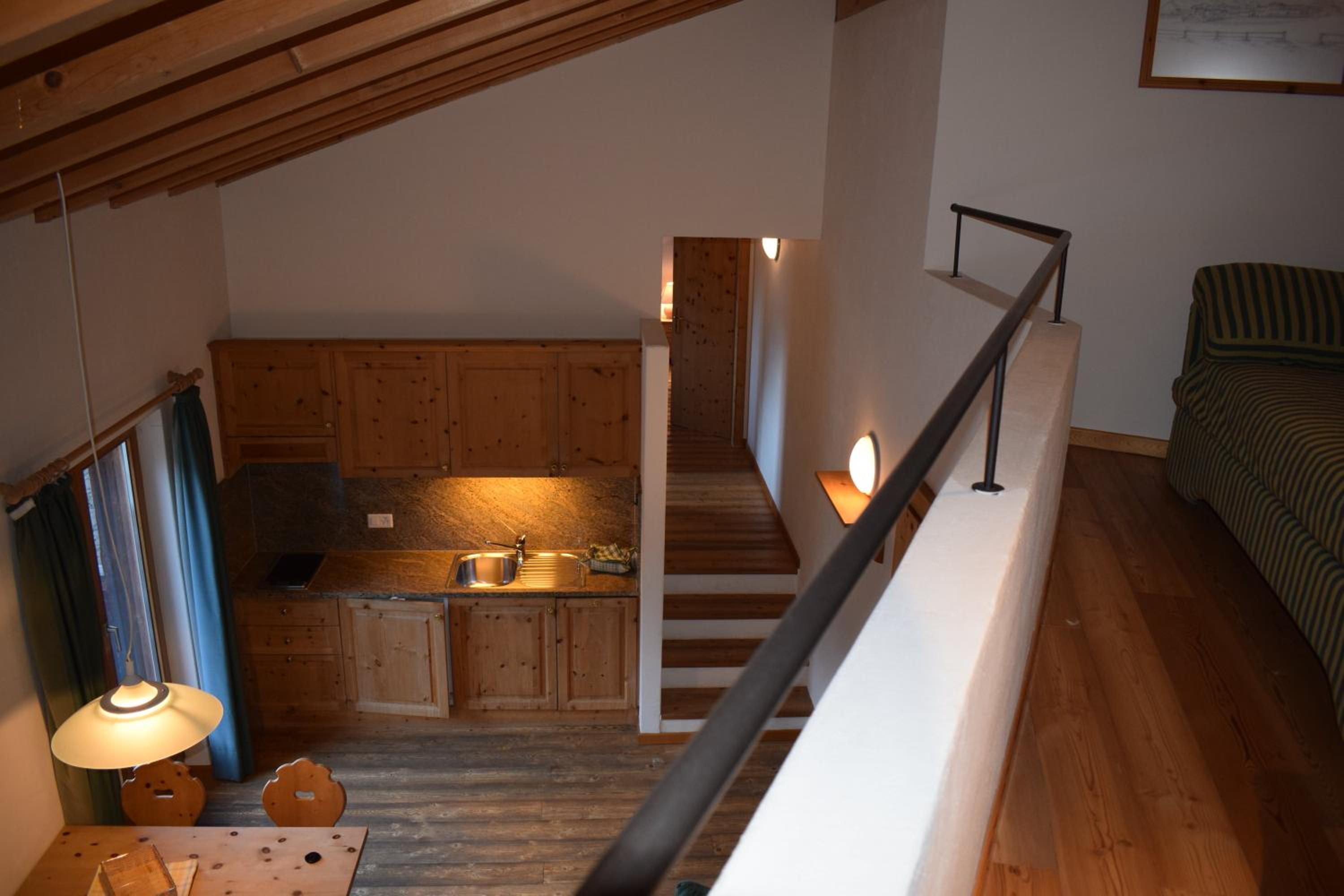 Apartment with Balcony photo 3