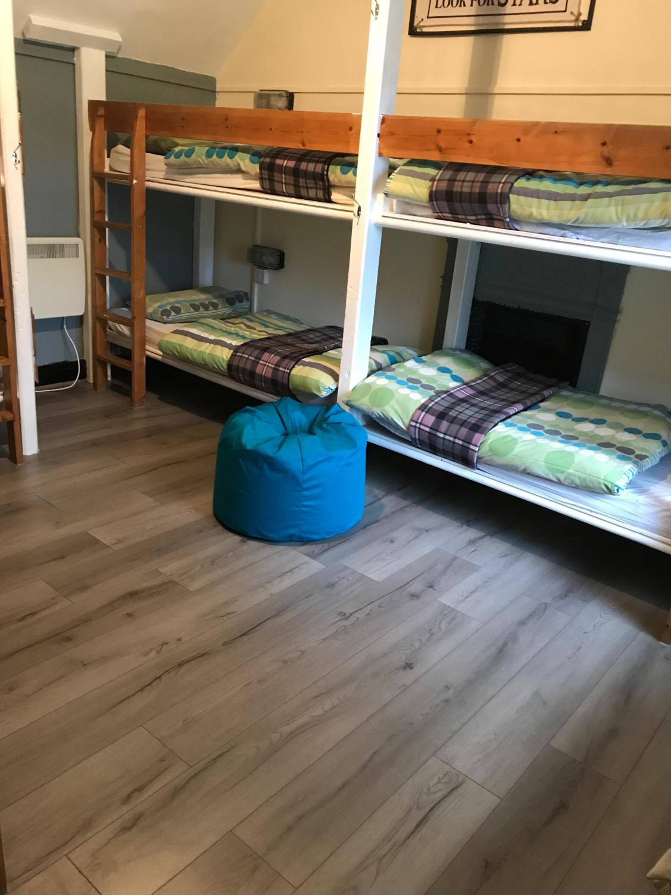 Bed in 8-Bed Dormitory Room photo 1