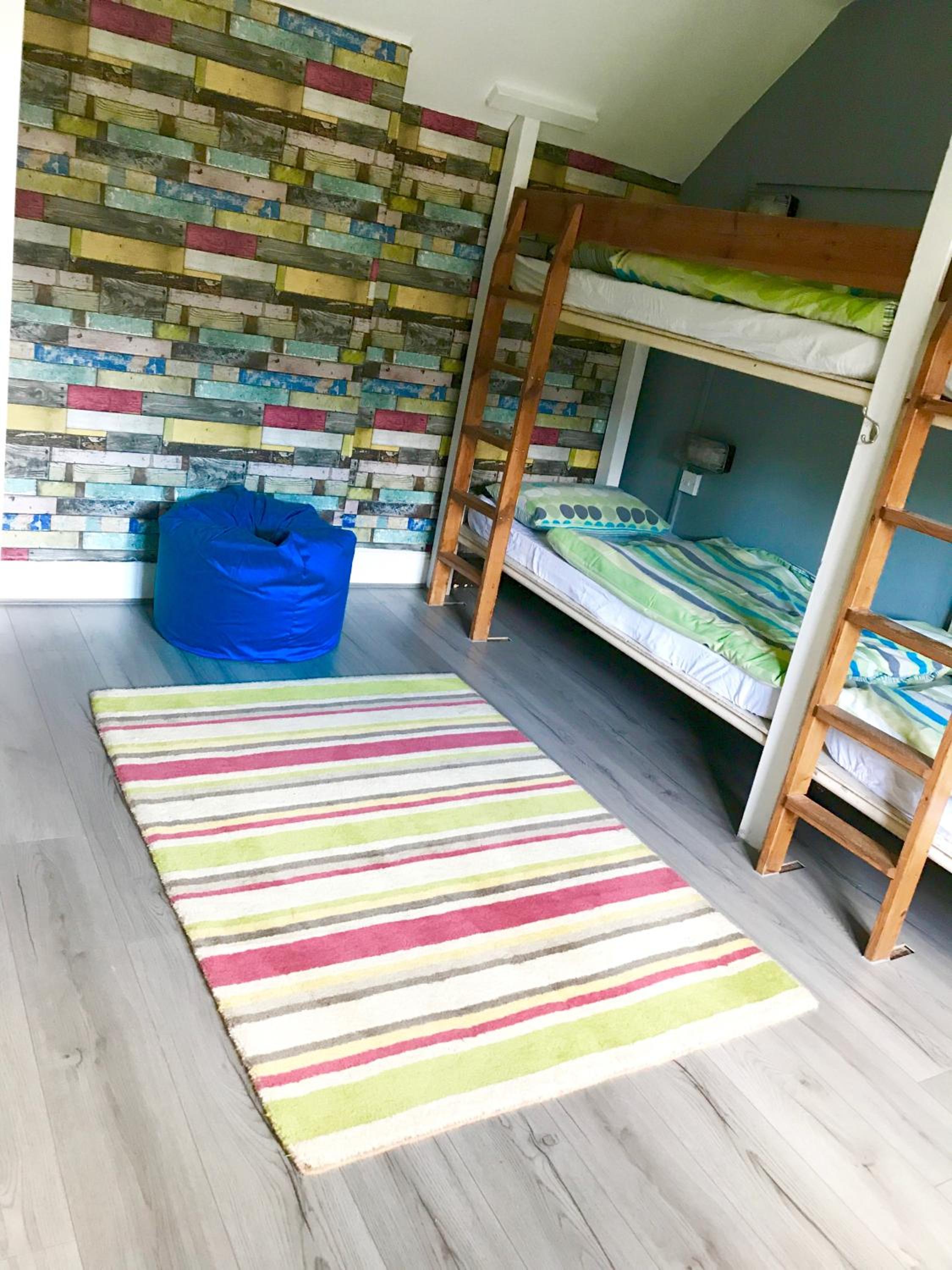 Bed in 6-Bed Mixed Dormitory Room photo 1