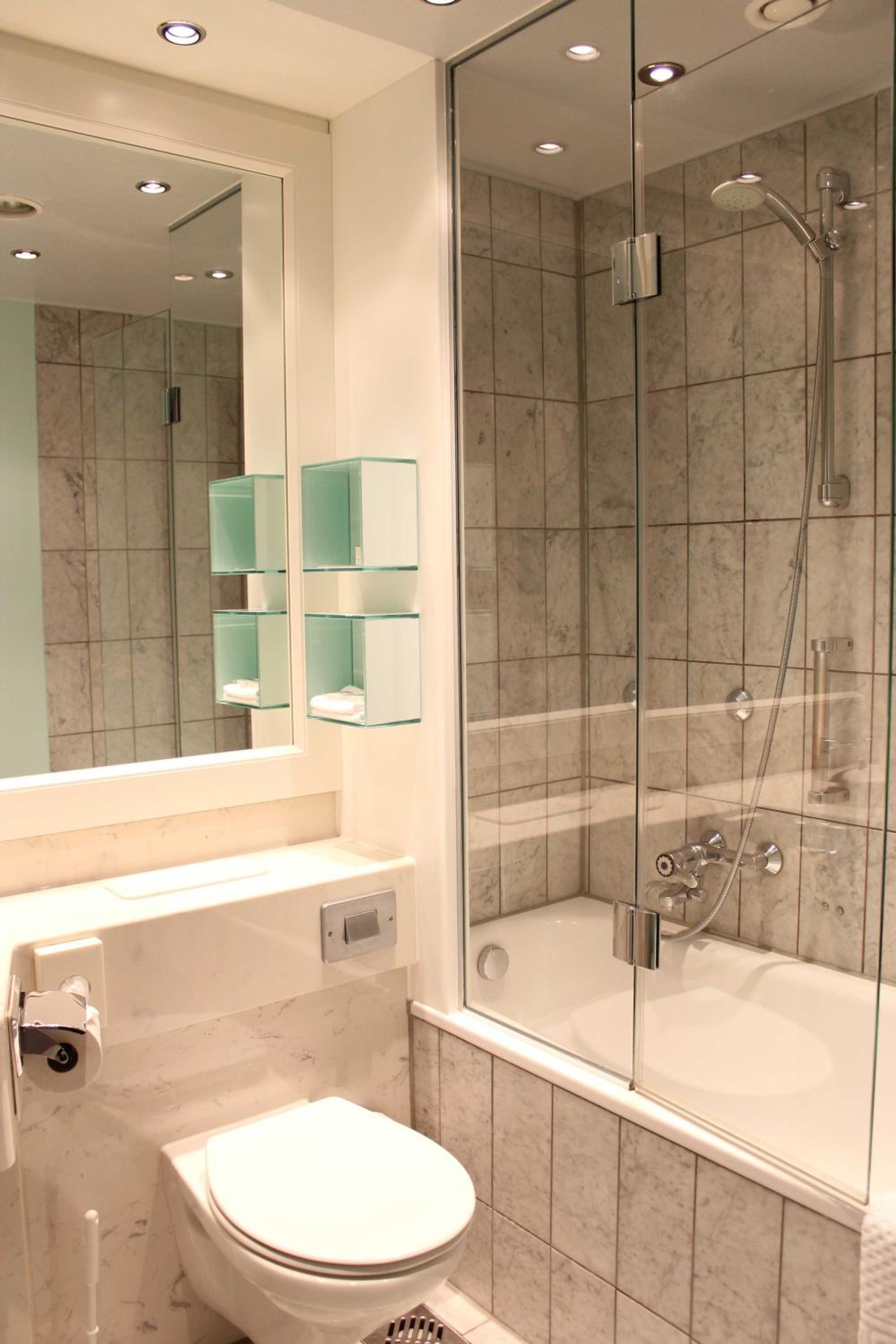 Standard Double Room - Photo 7