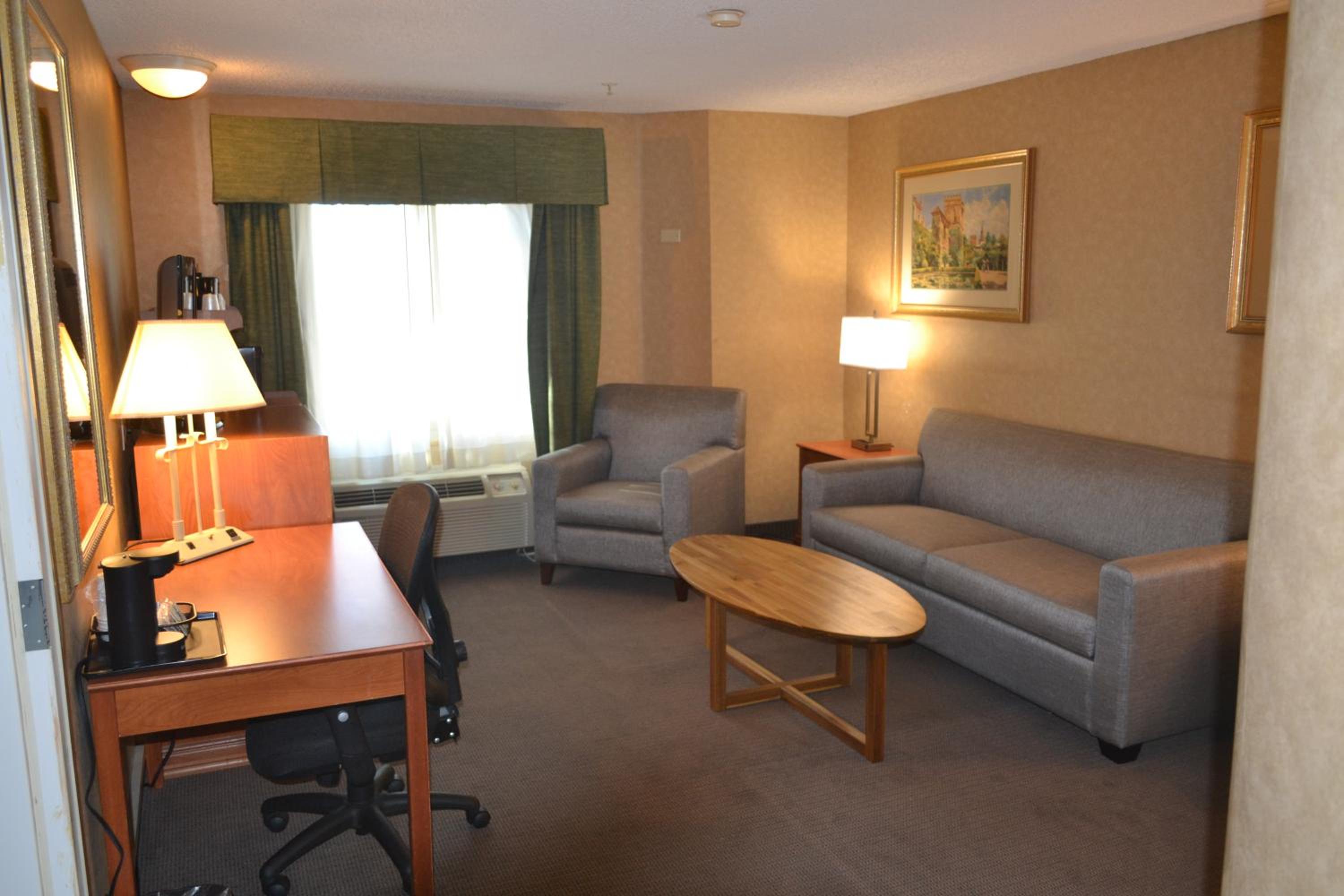 King Studio Suite - Non-Smoking - Photo 2