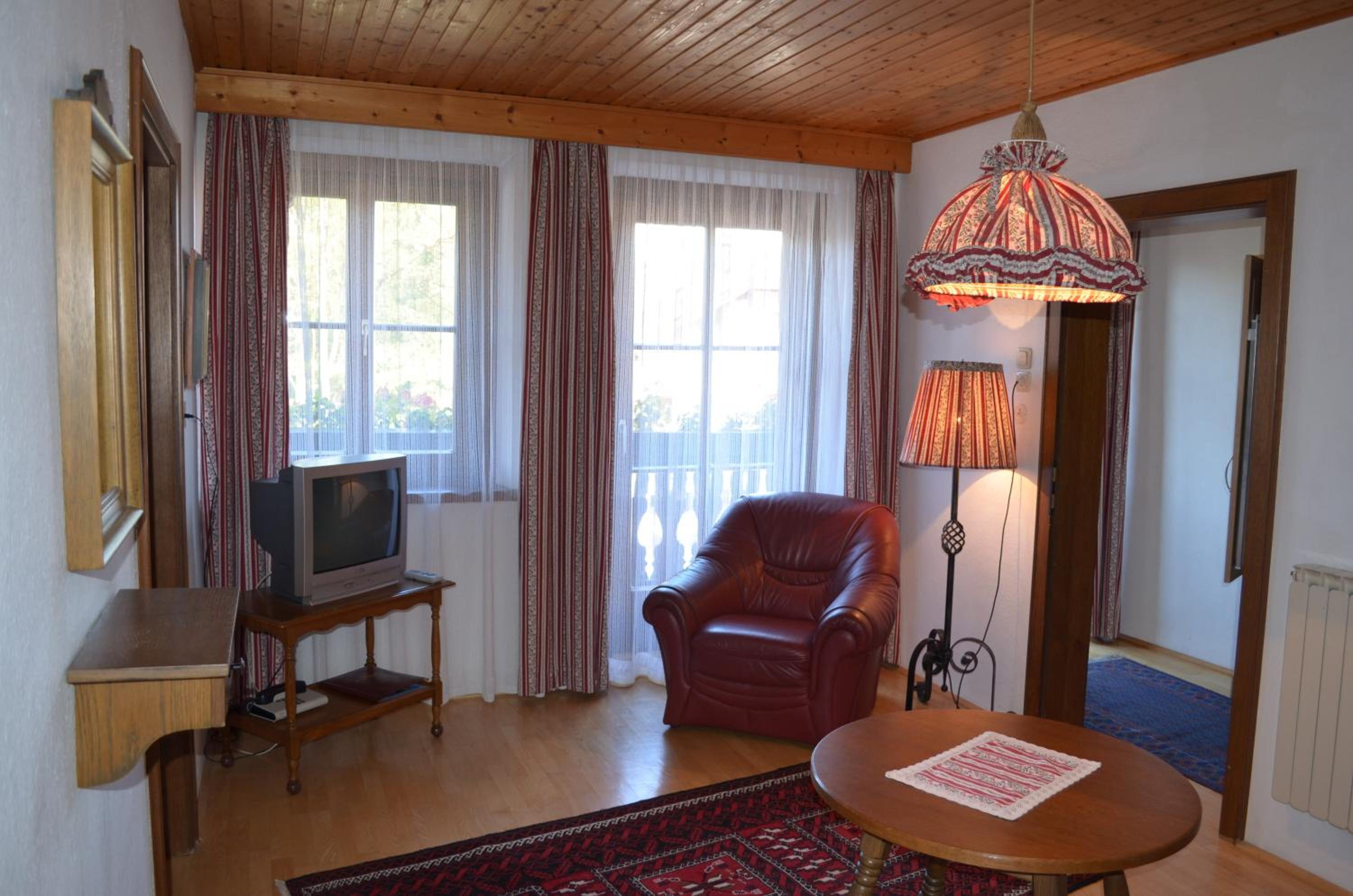 Apartment with Mountain View photo 2