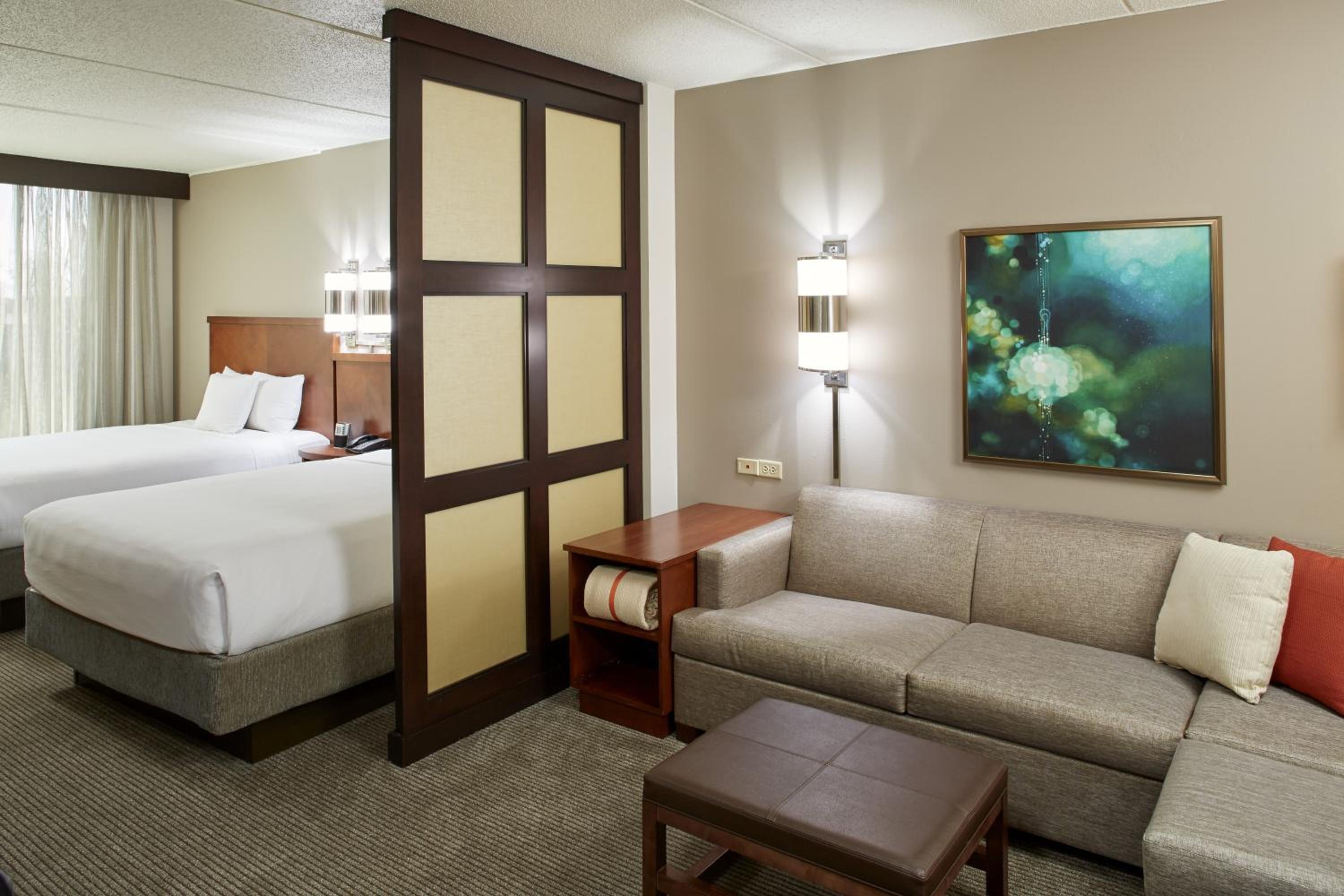Double Room with Two Double Beds and Sofa Bed - Photo 7