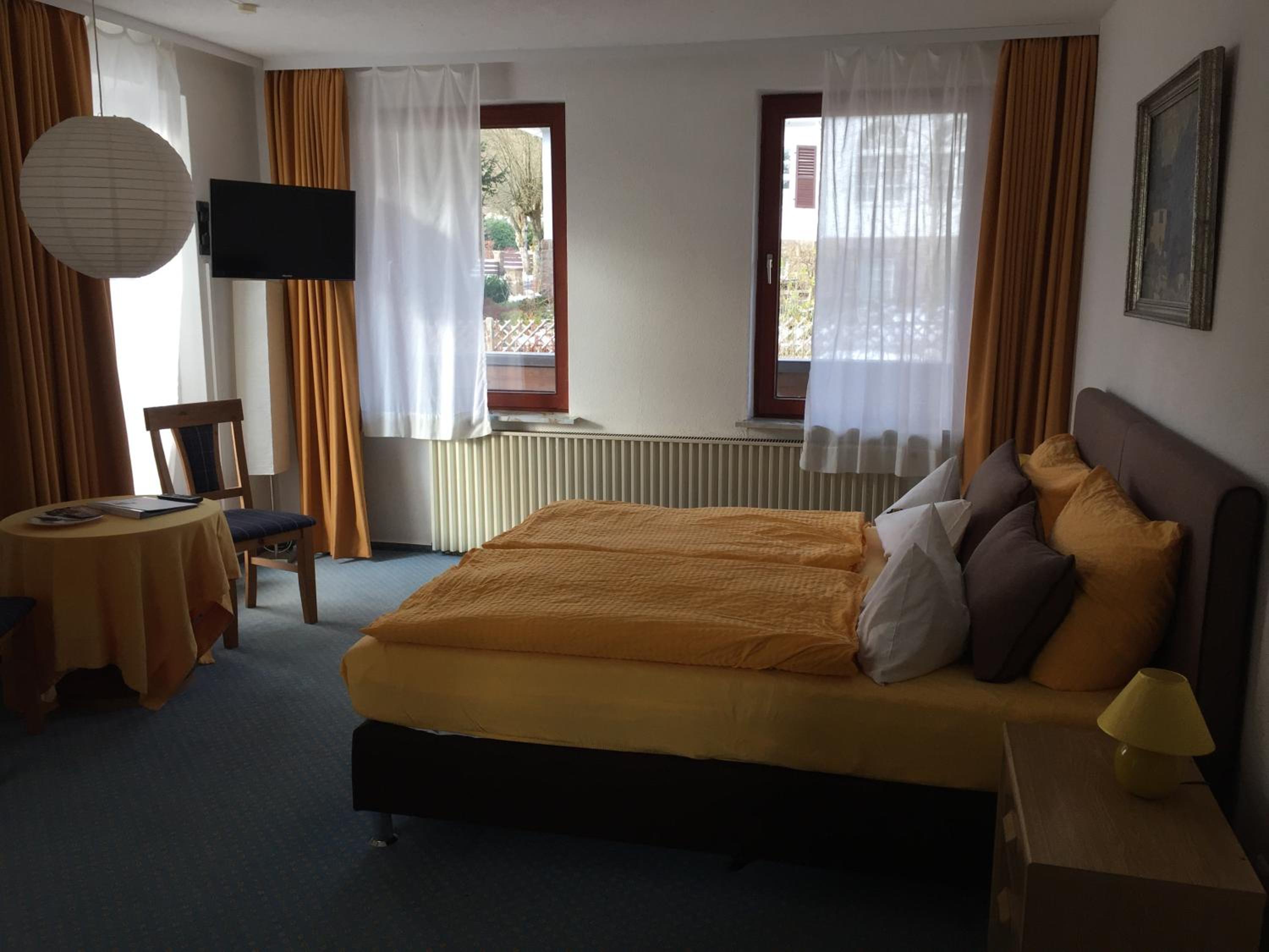Double Room - Photo 5