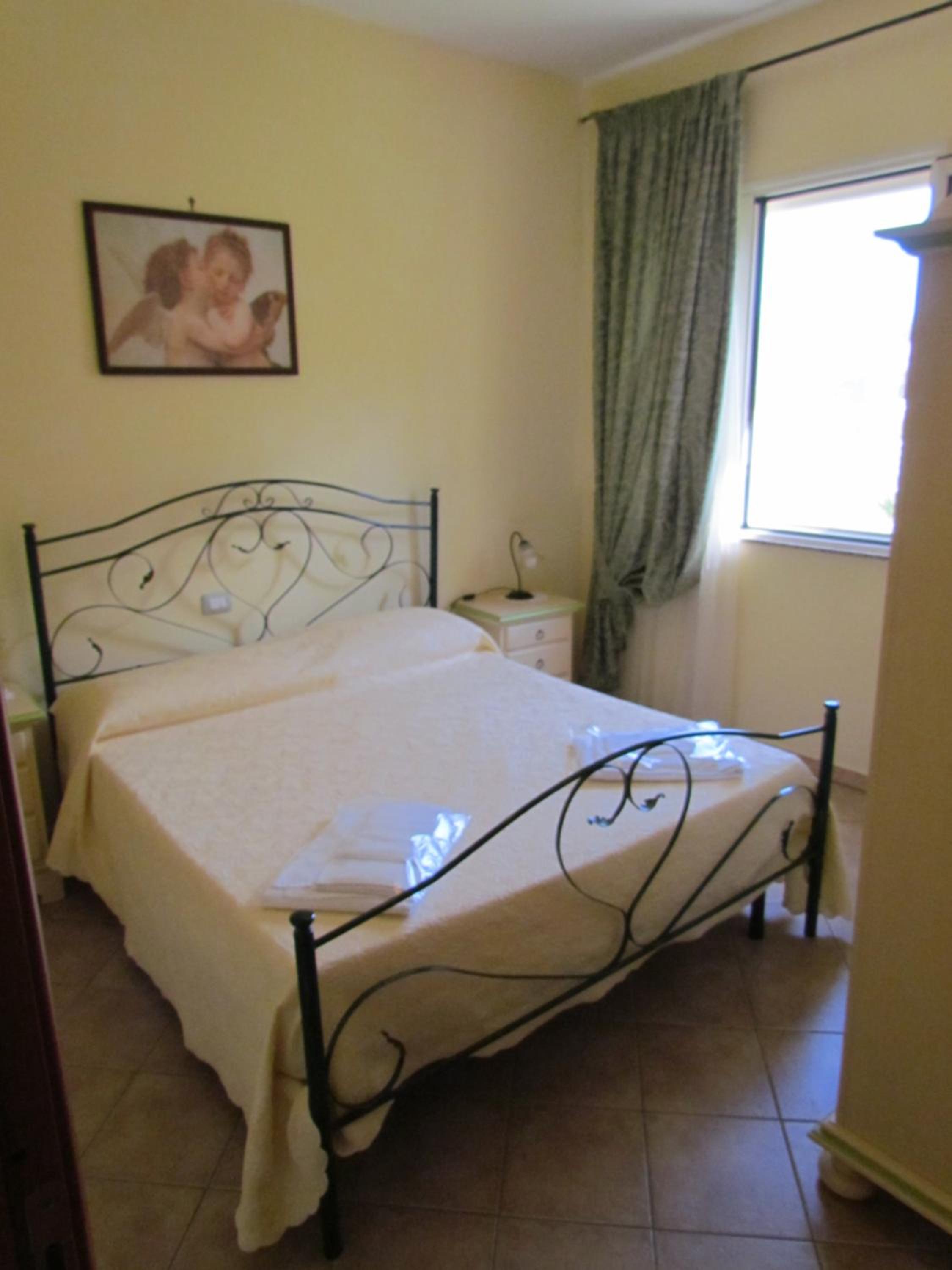 One-Bedroom Apartment (2 Adults)