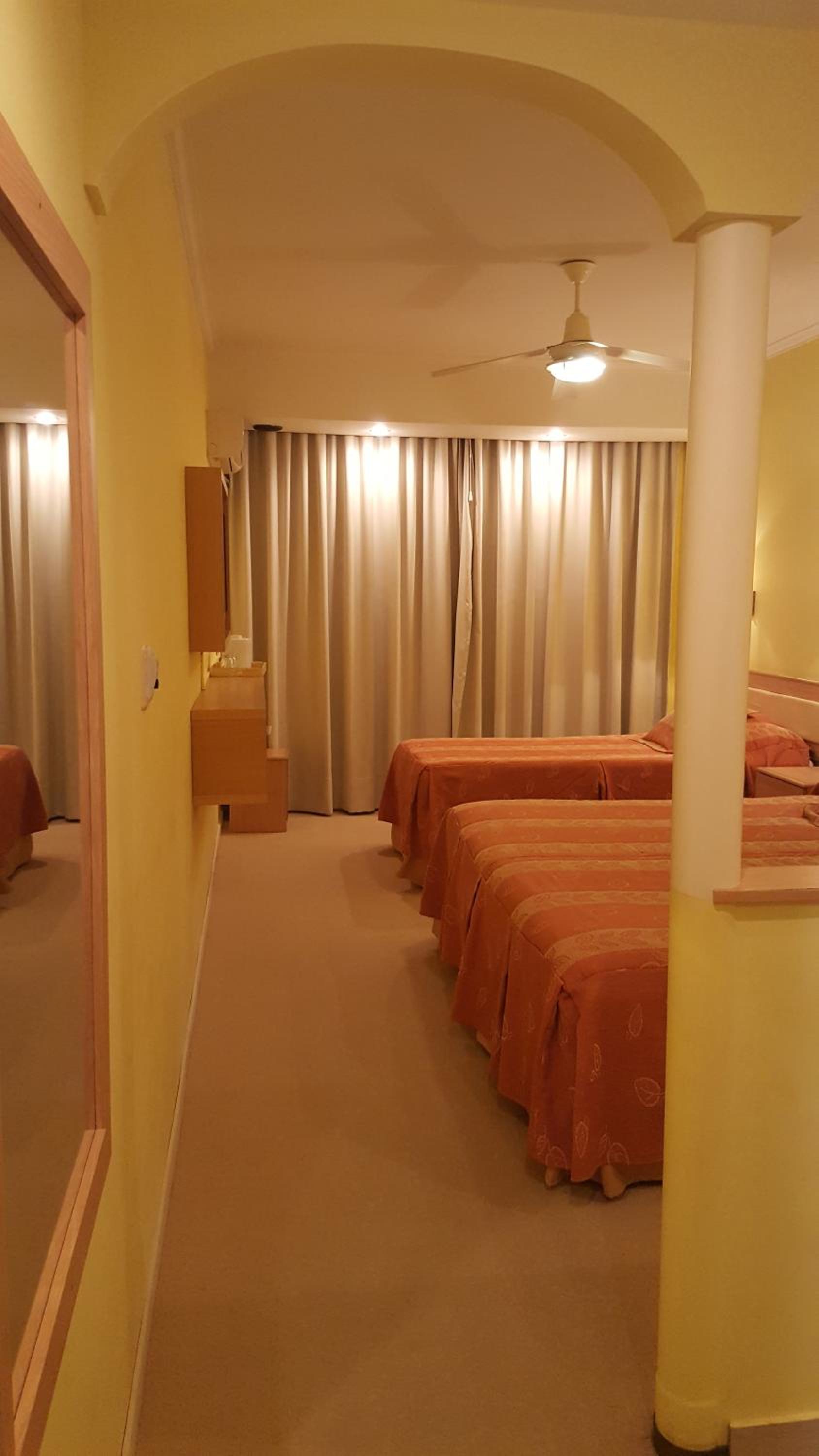 Triple Room photo 2