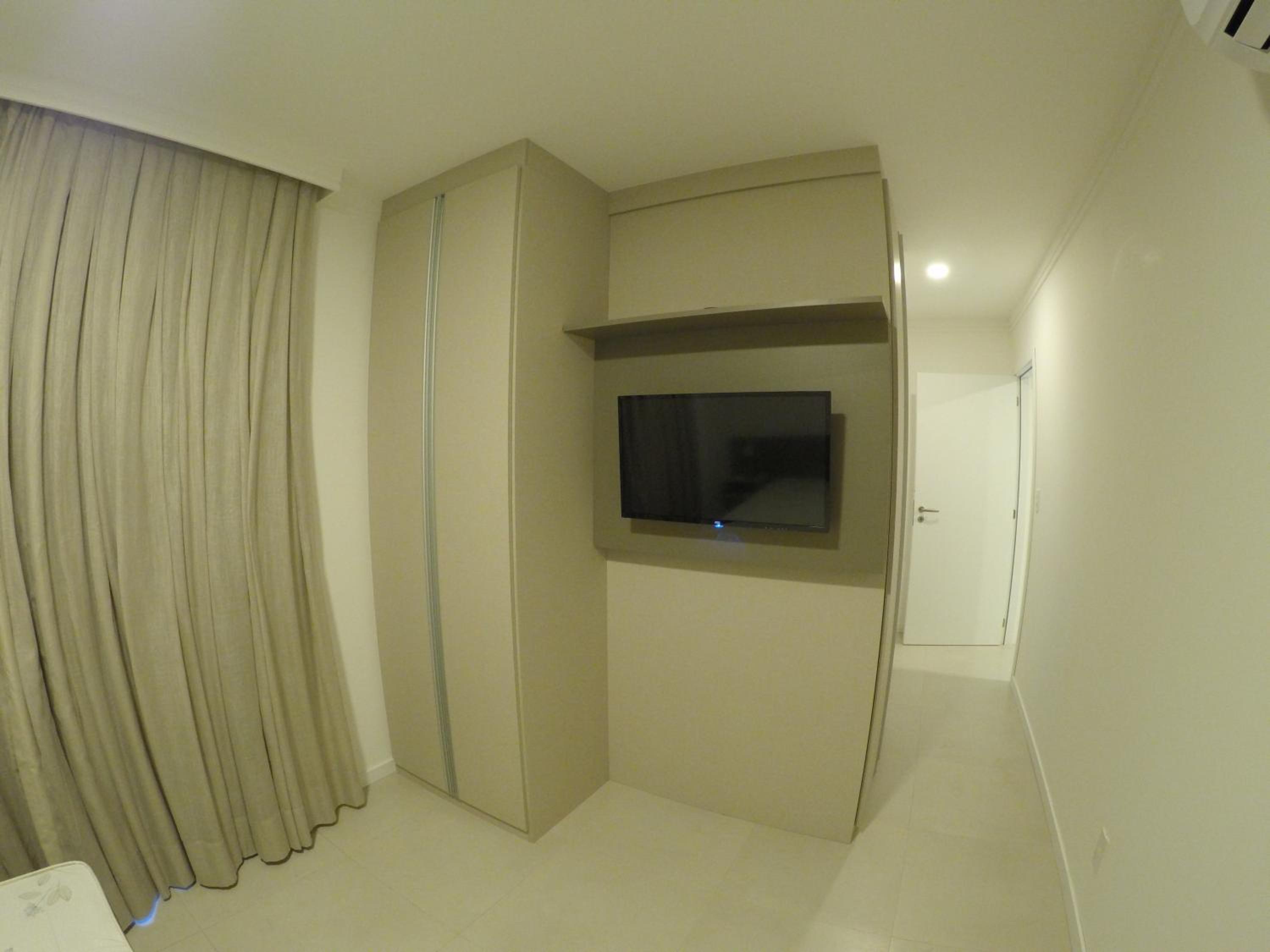 One-Bedroom Apartment - Photo 21