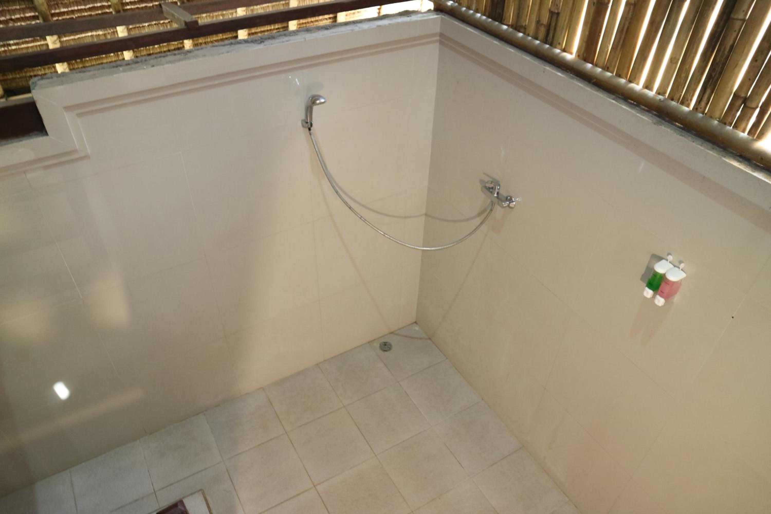 Double Room with Garden View - Photo 11