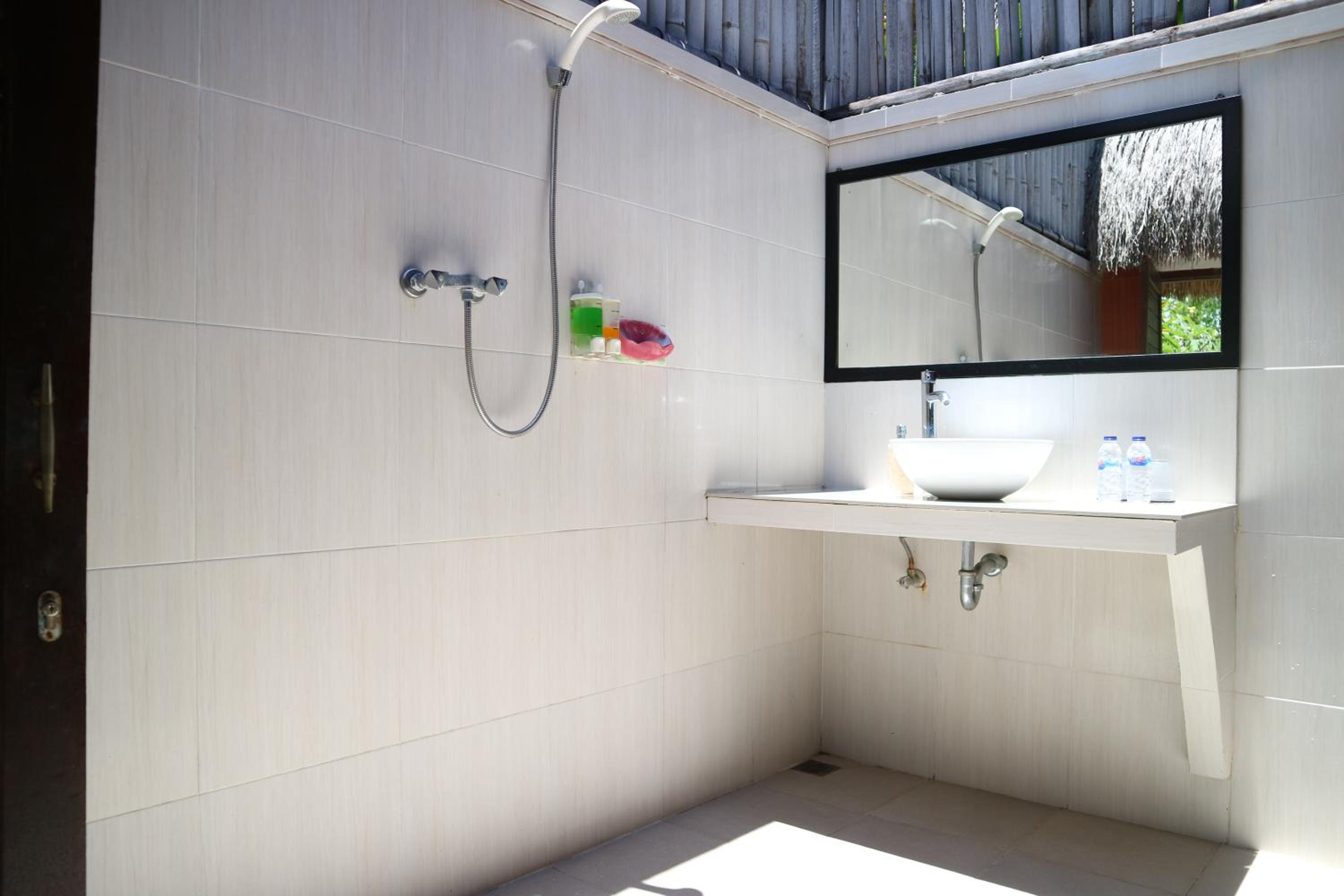 Double Room with Garden View - Photo 17
