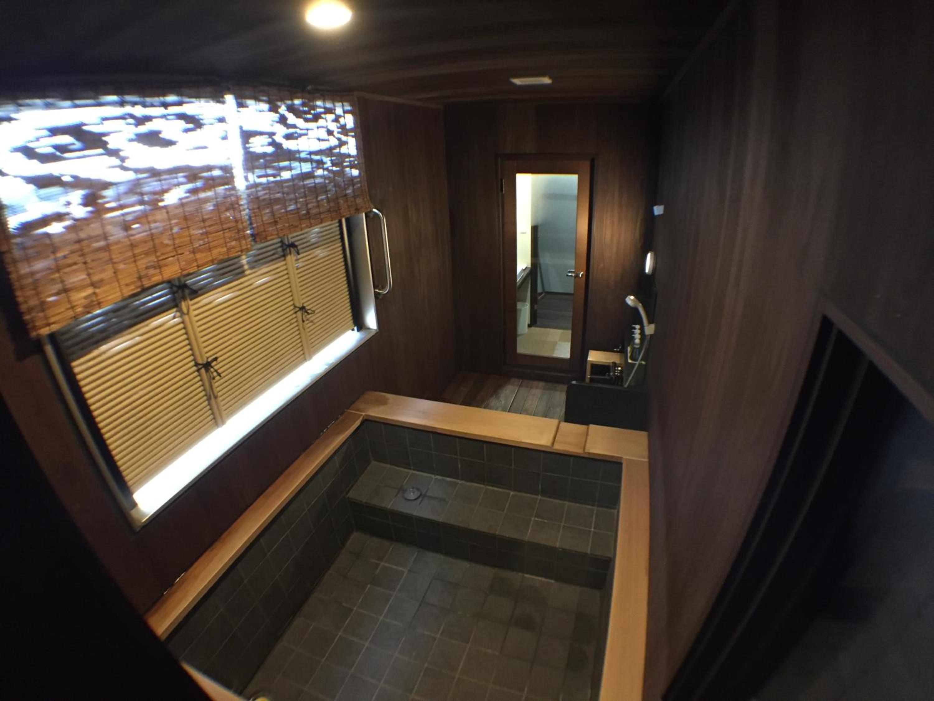 Japanese-Style Suite Room with Open Air Hot Spring Bath【Tsuki-Raku】 - Photo 3