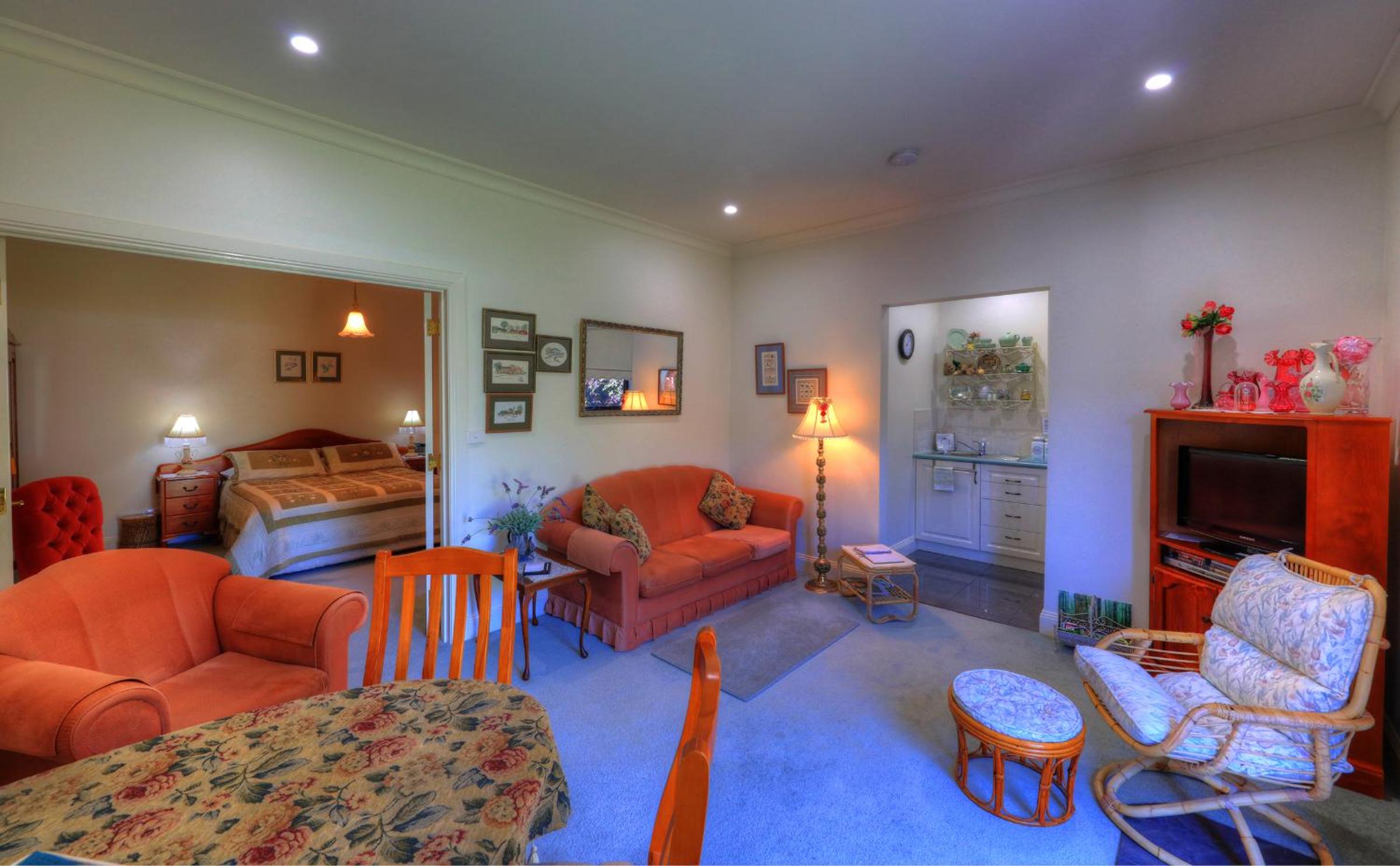One-Bedroom Apartment with Garden View photo 3