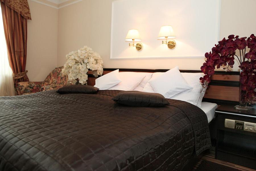 Double Room - Photo 7