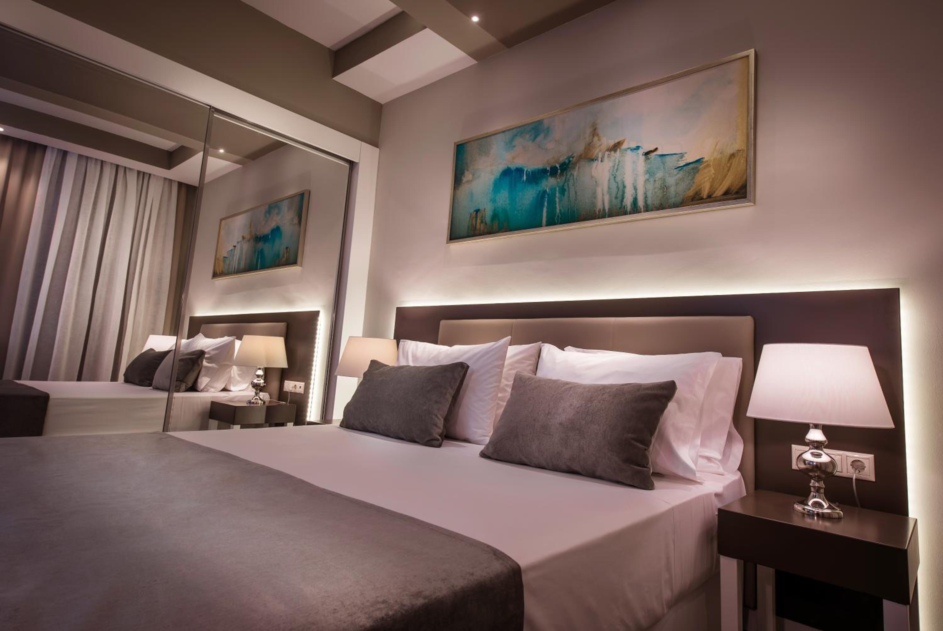 Double or Twin Room with Garden View - Photo 4