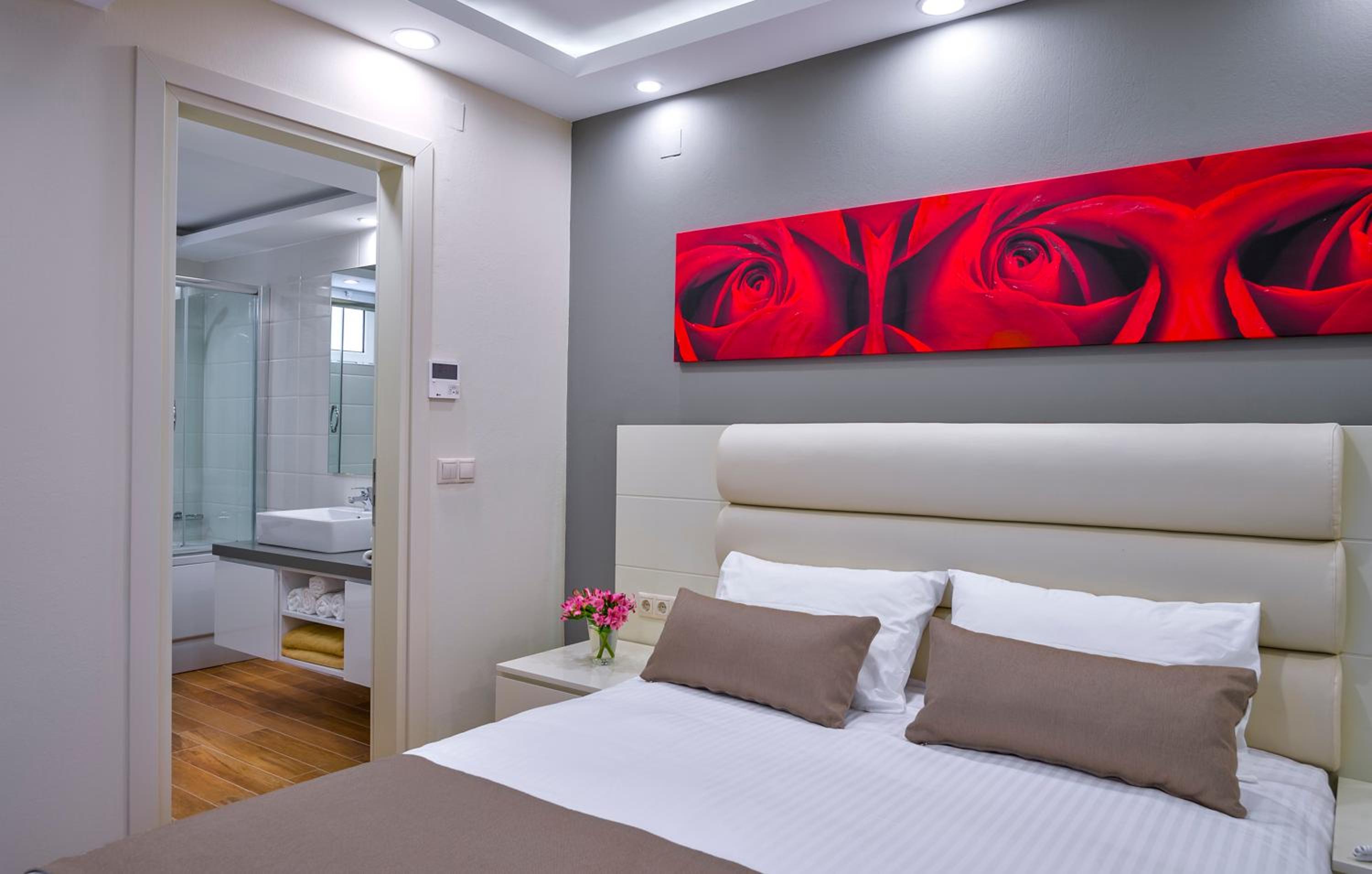 Family Suite - Photo 10