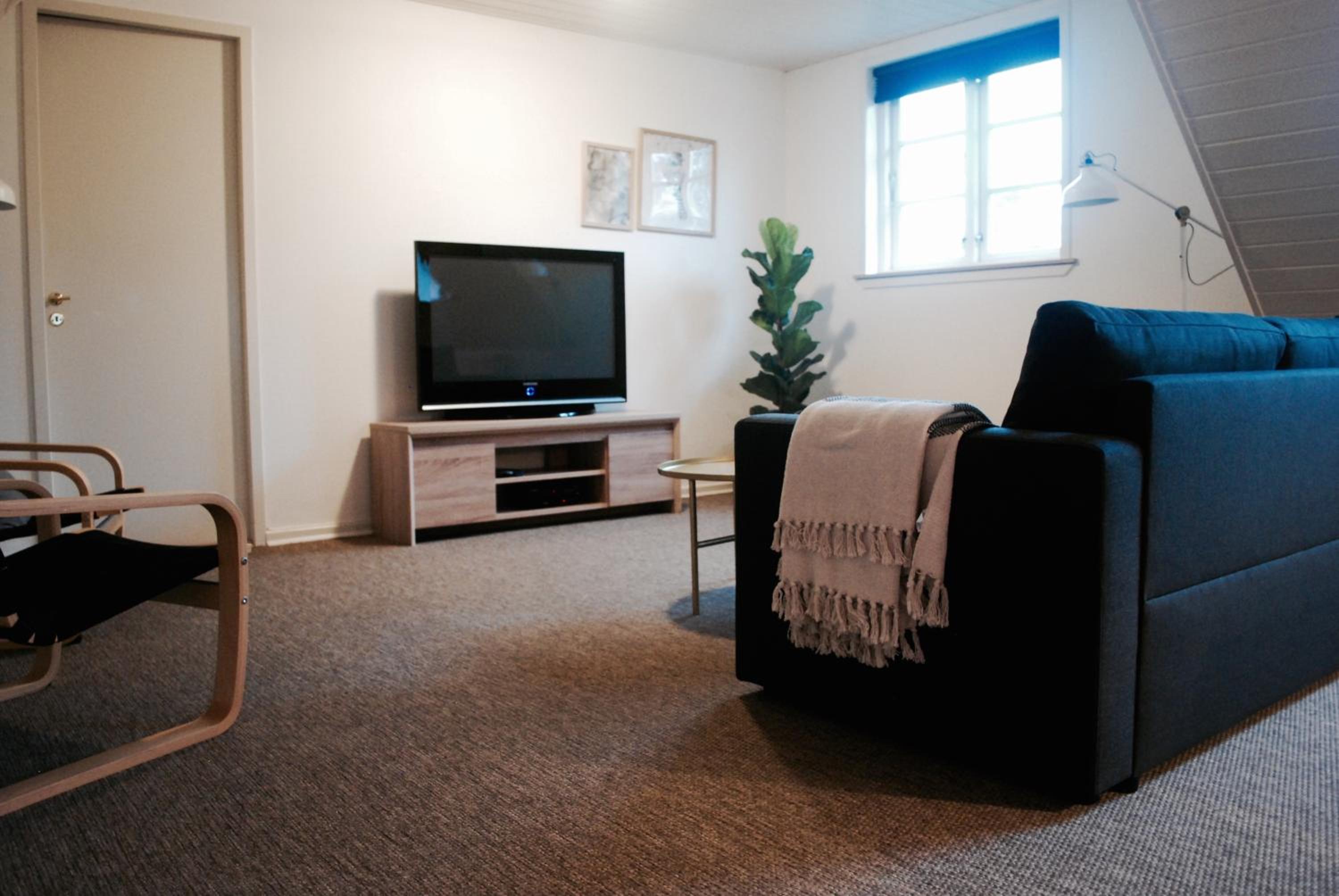 Three-Bedroom Apartment - Photo 24