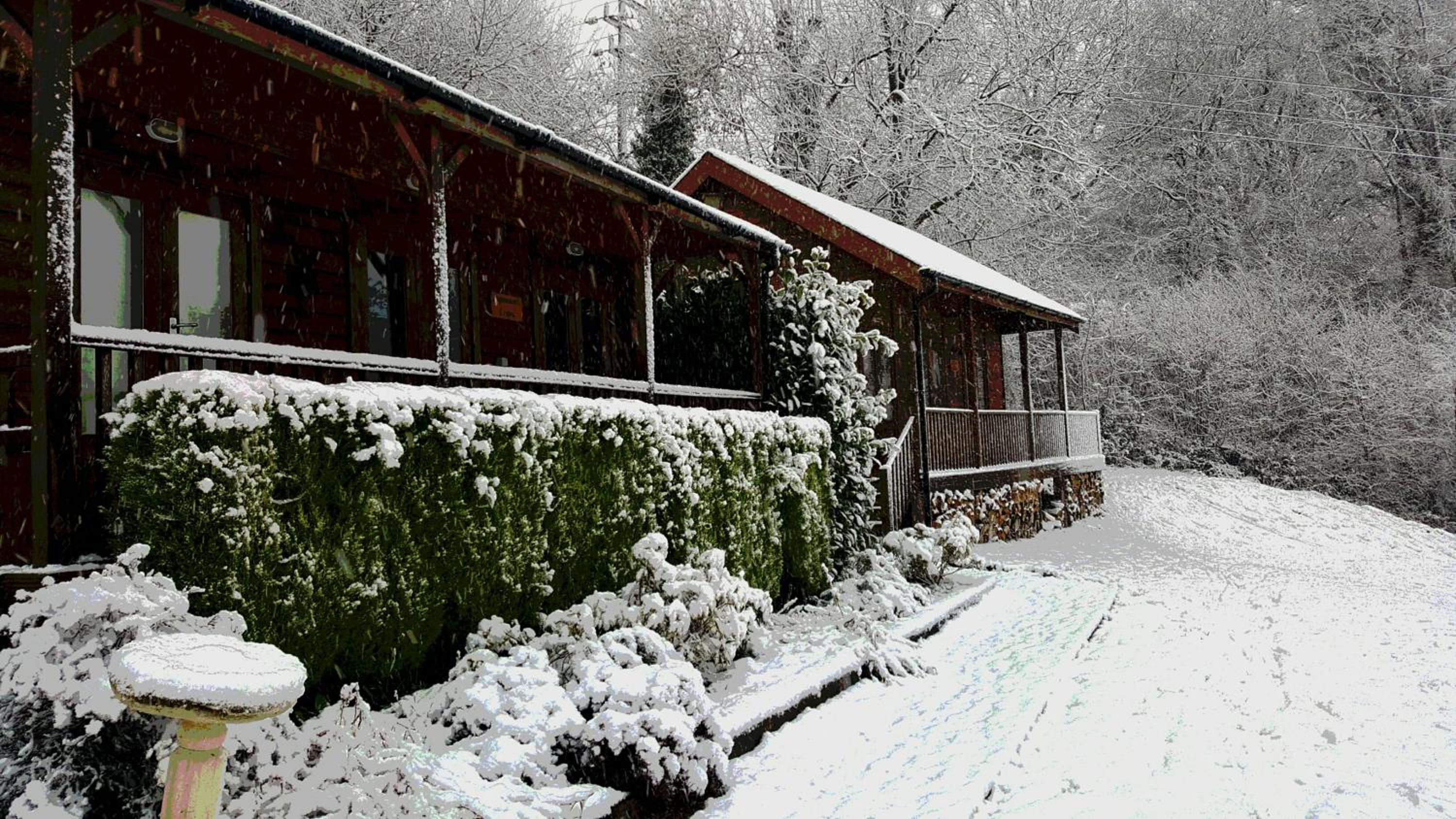 Huntsman Lodge photo 2