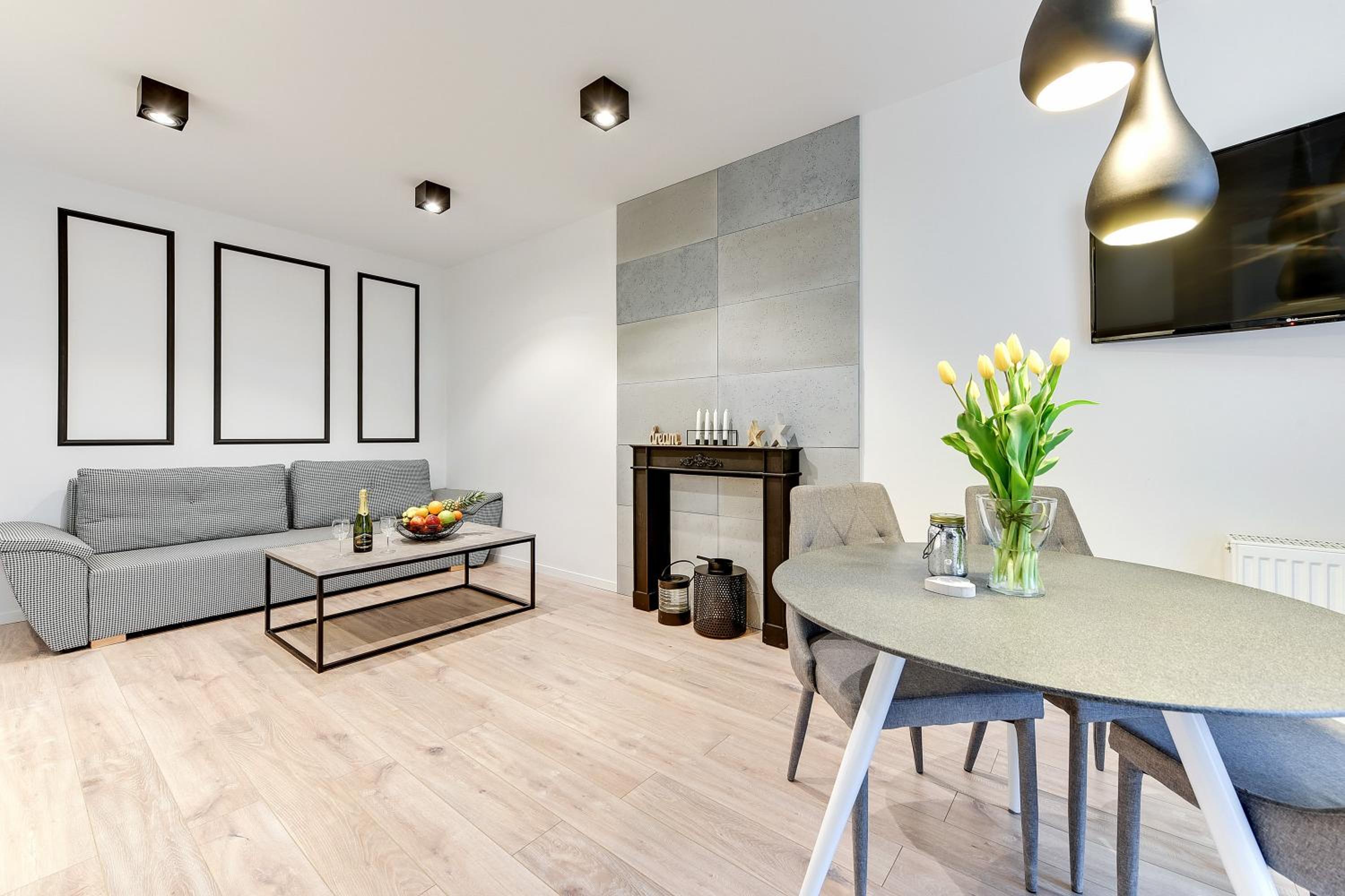 Deluxe  Apartment with Terrace (parking)