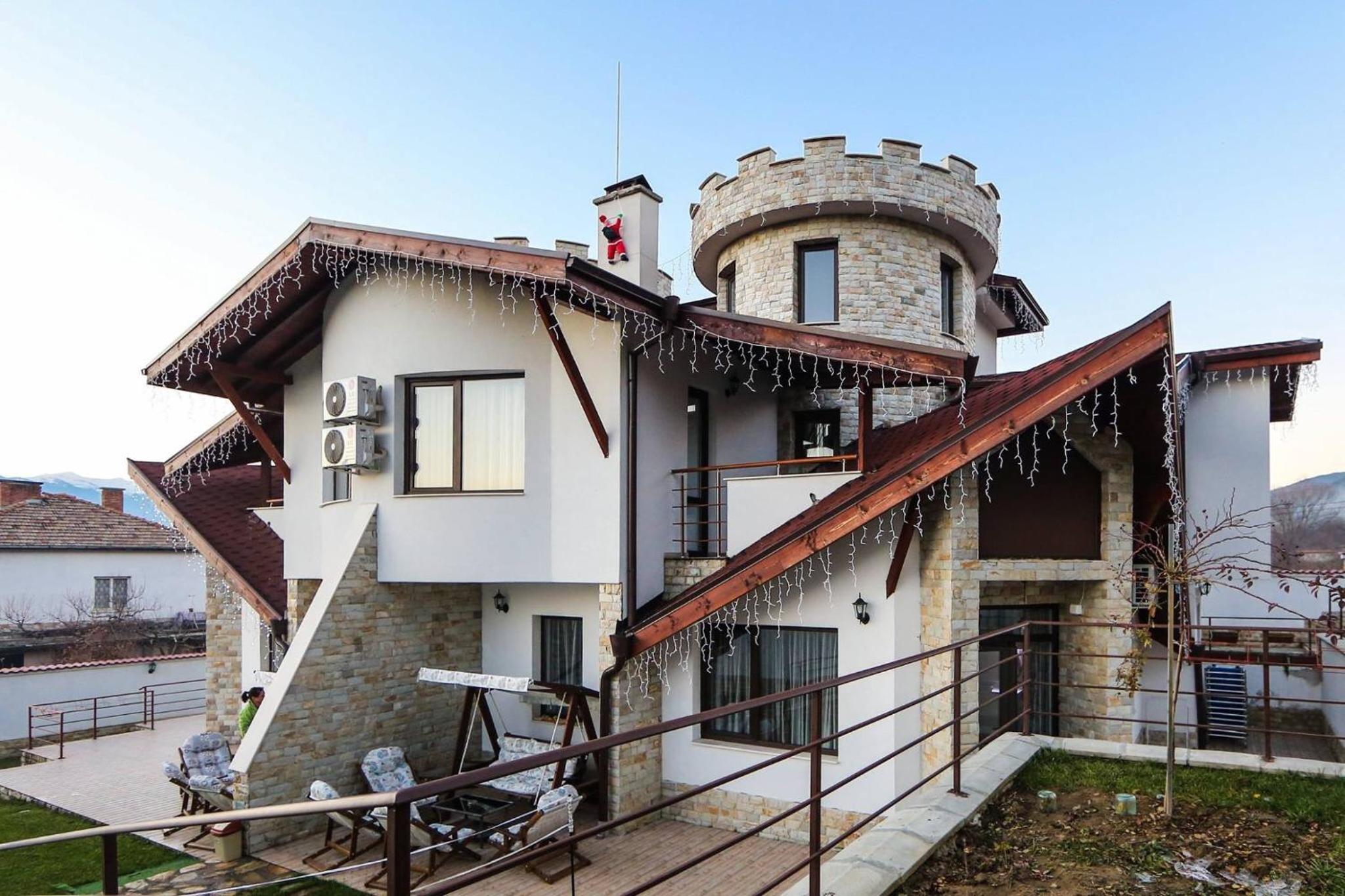 Villa With Private Pool photo 2