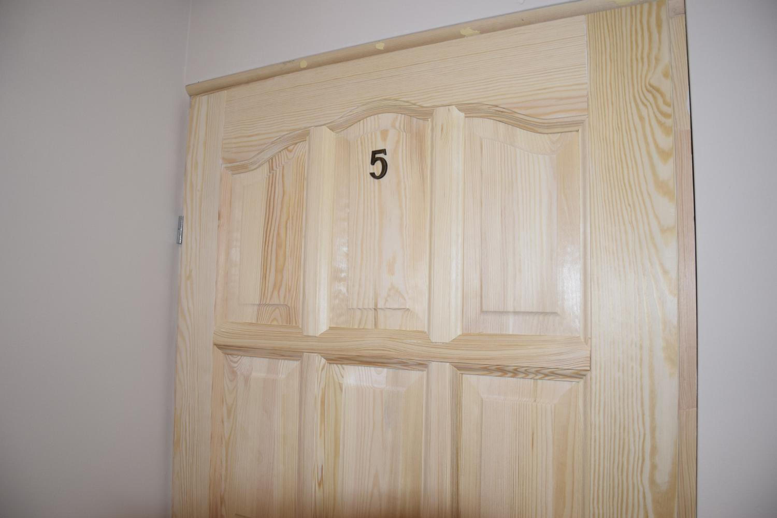Double Room with Private Bathroom - Photo 4