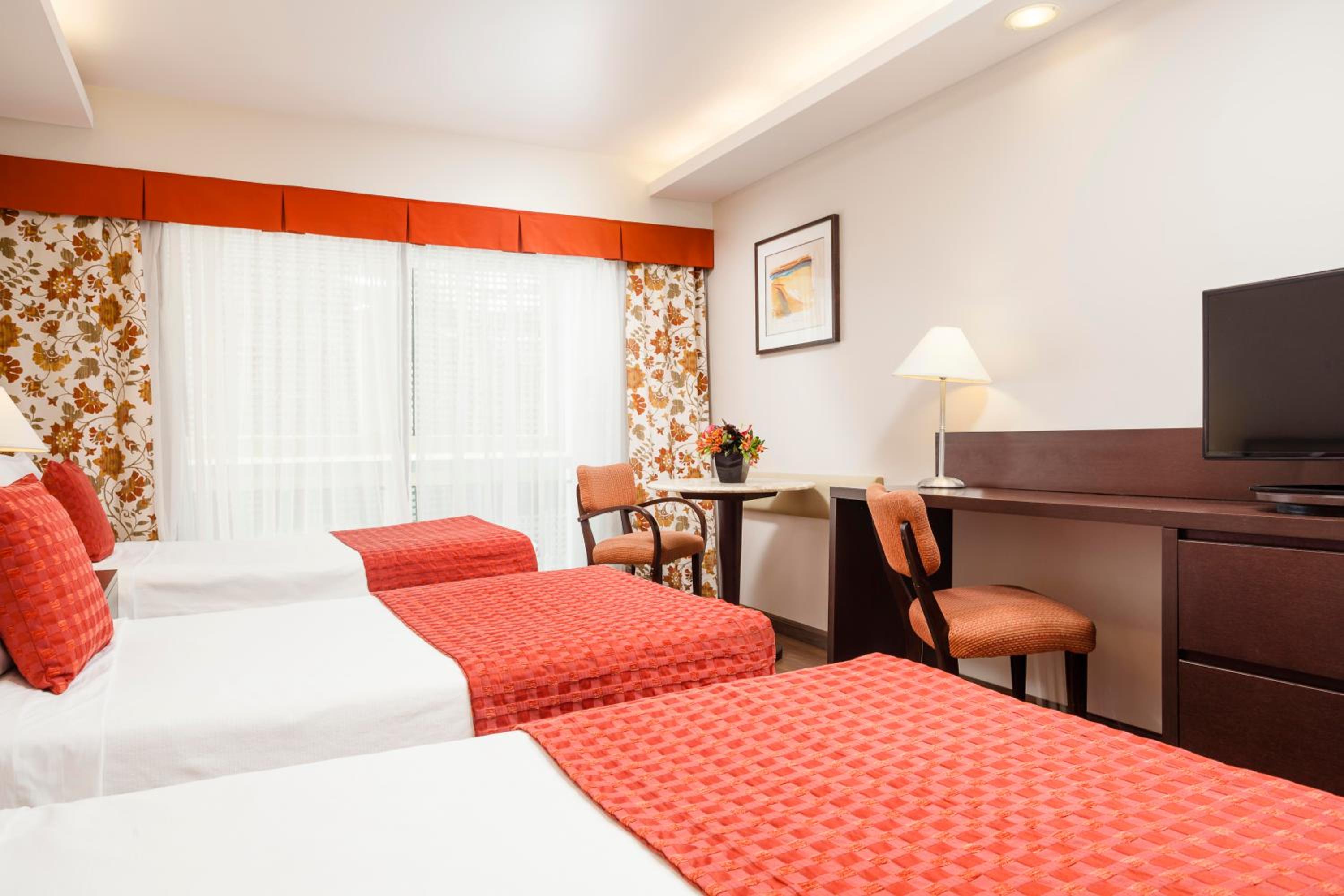 Classic Triple Room
