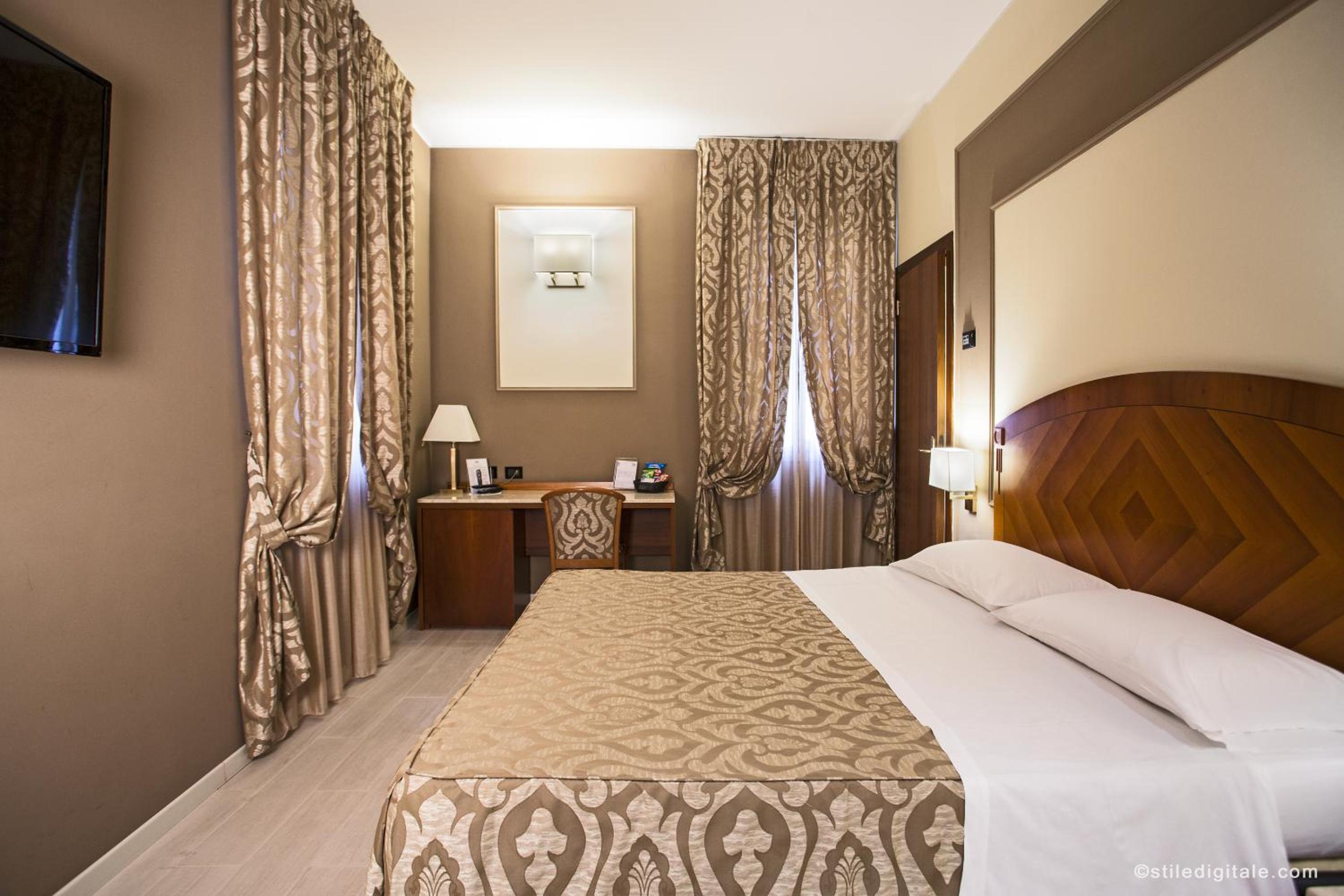 Comfort Double Room - Photo 8