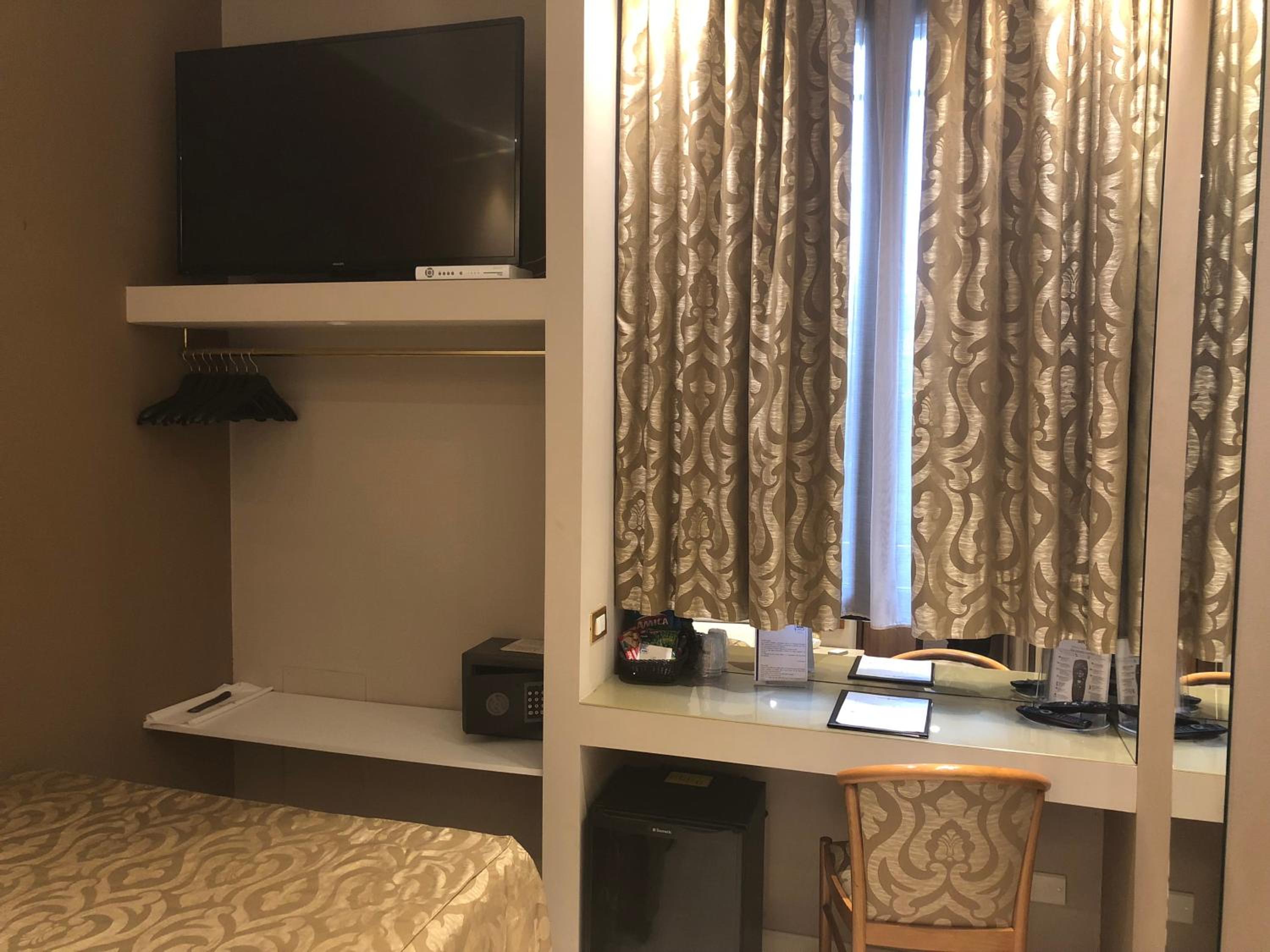 Economy Double Room - Photo 1
