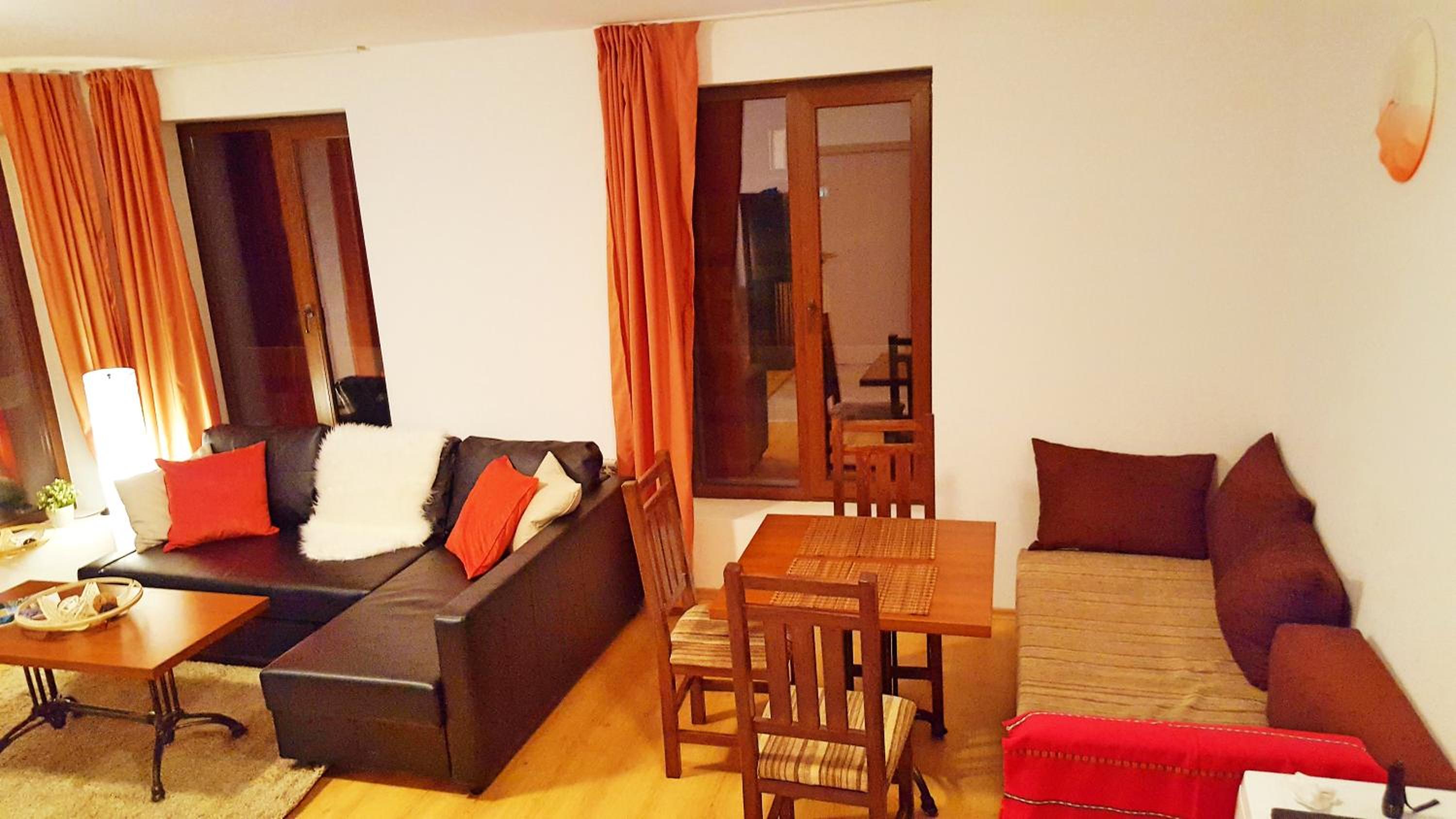 Apartment with Mountain View - Photo 22
