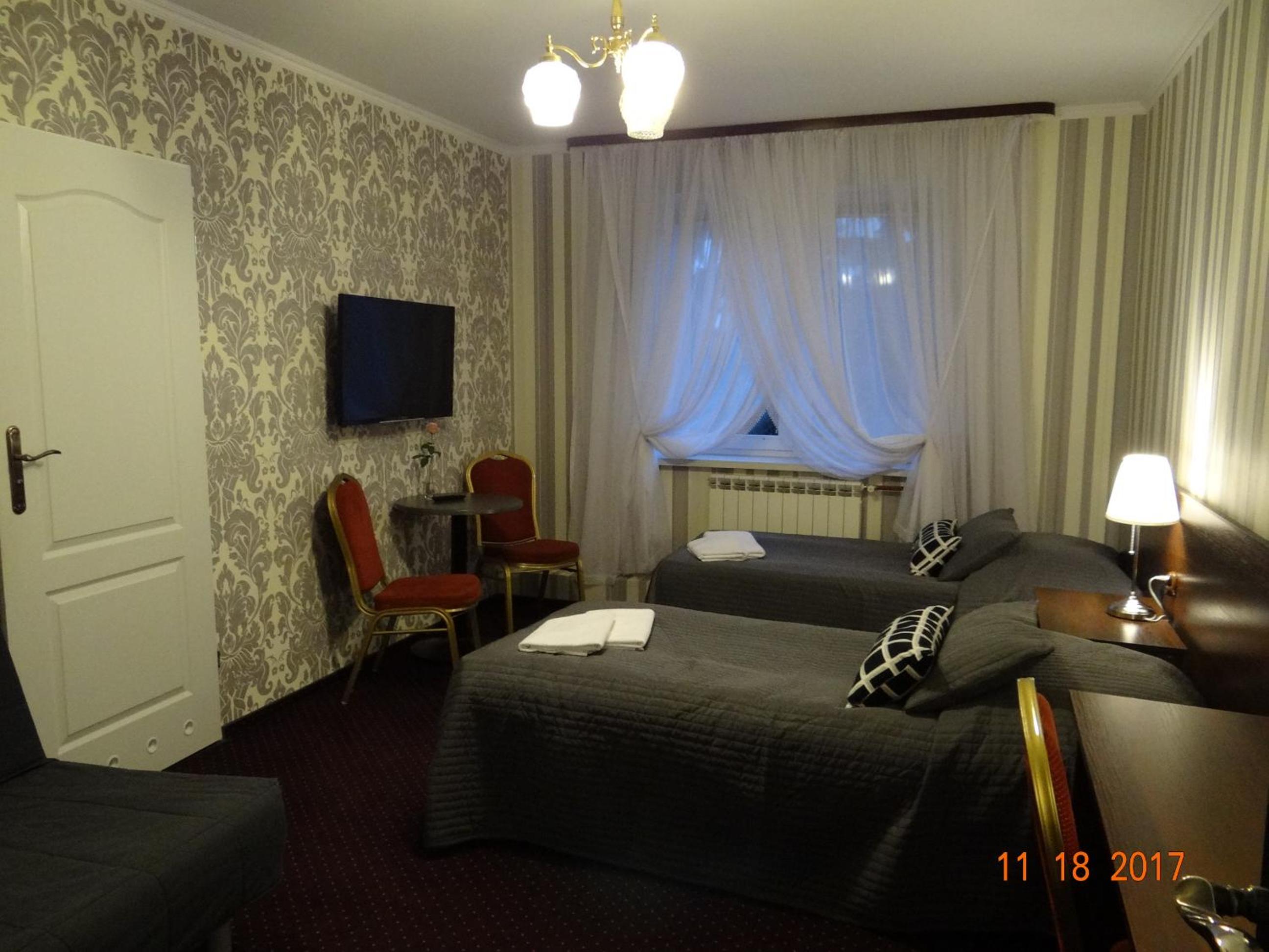 Quadruple Room - Photo 1