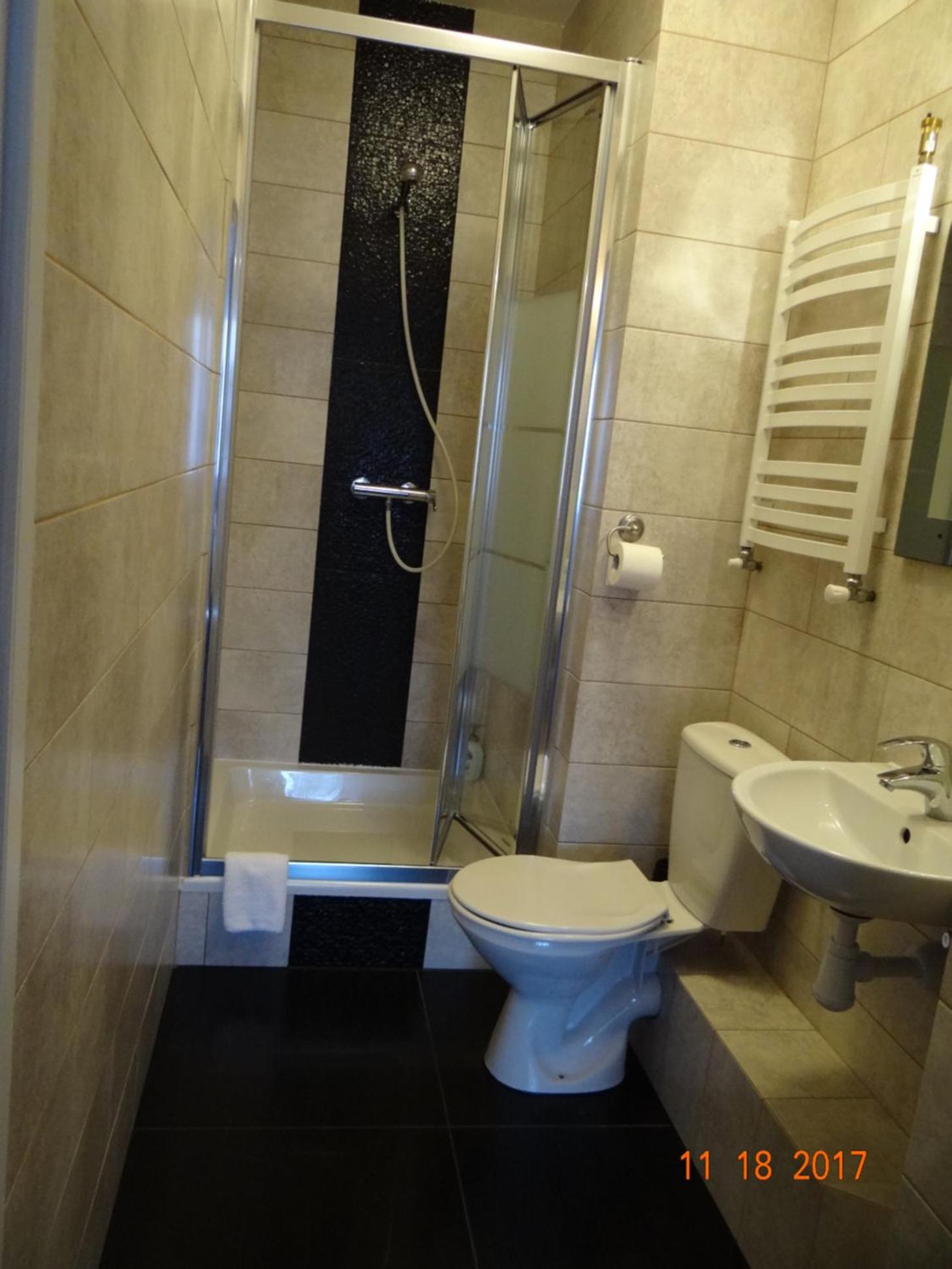 Quadruple Room - Photo 10